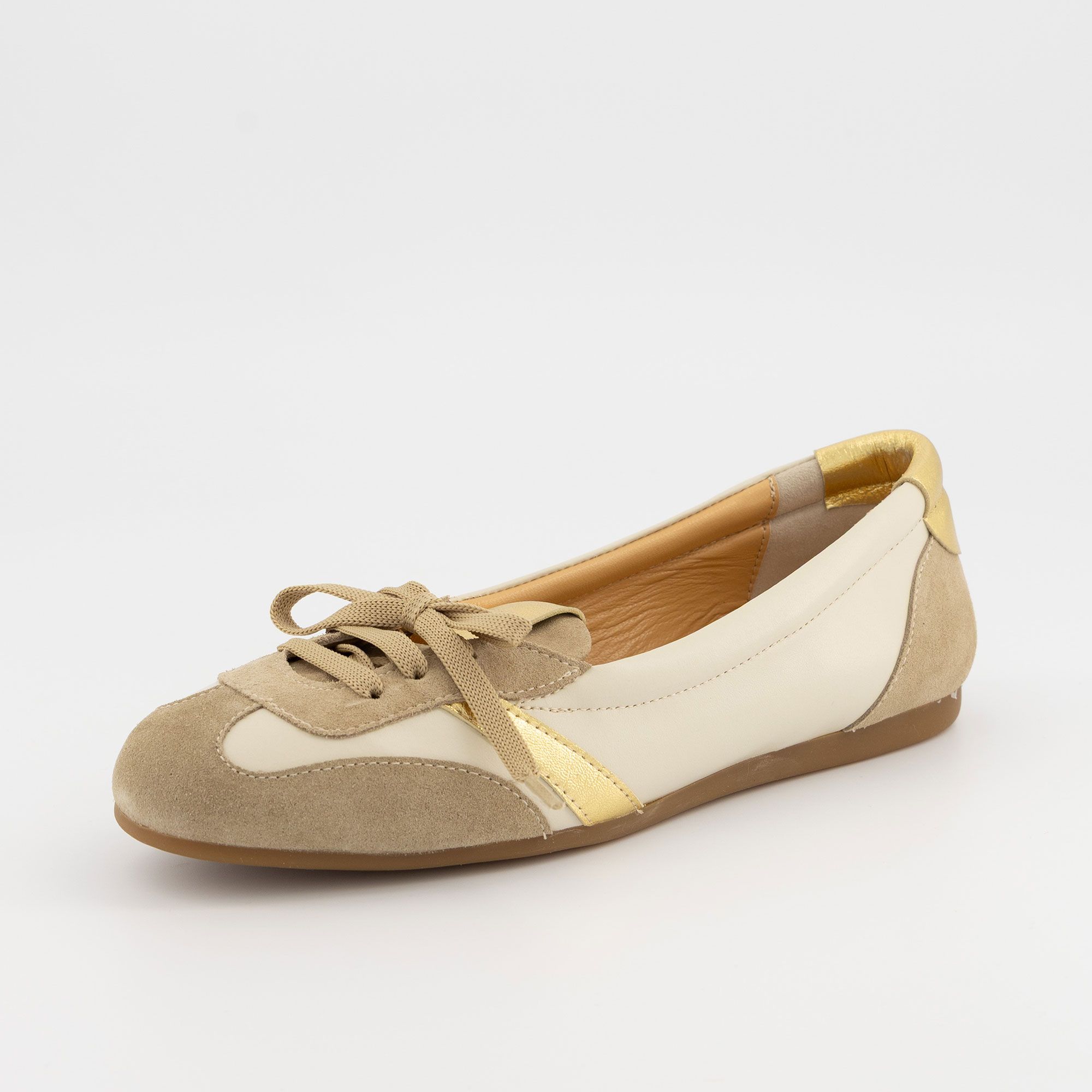 Galieti
Ballerine in pelle
con lacci tipo
sneaker e suola 1,5cm