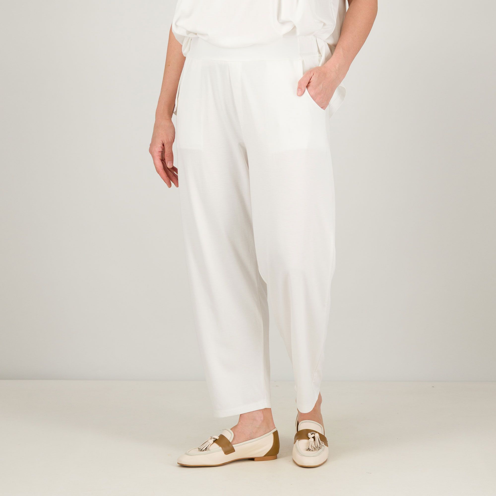 Lucrezia Sciortino
Pantaloni balloon
con elastico