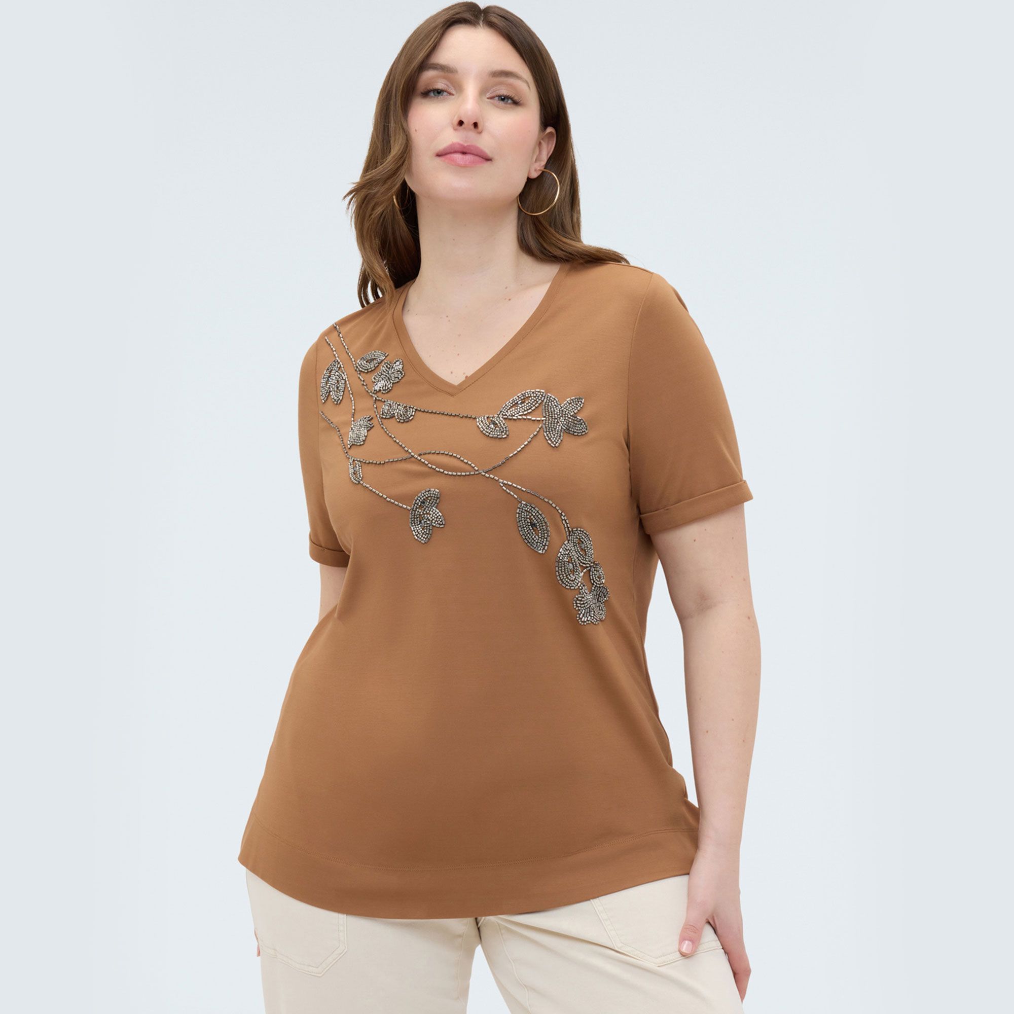 Fiorella Rubino
T-shirt in cotone
con ricamo floreale