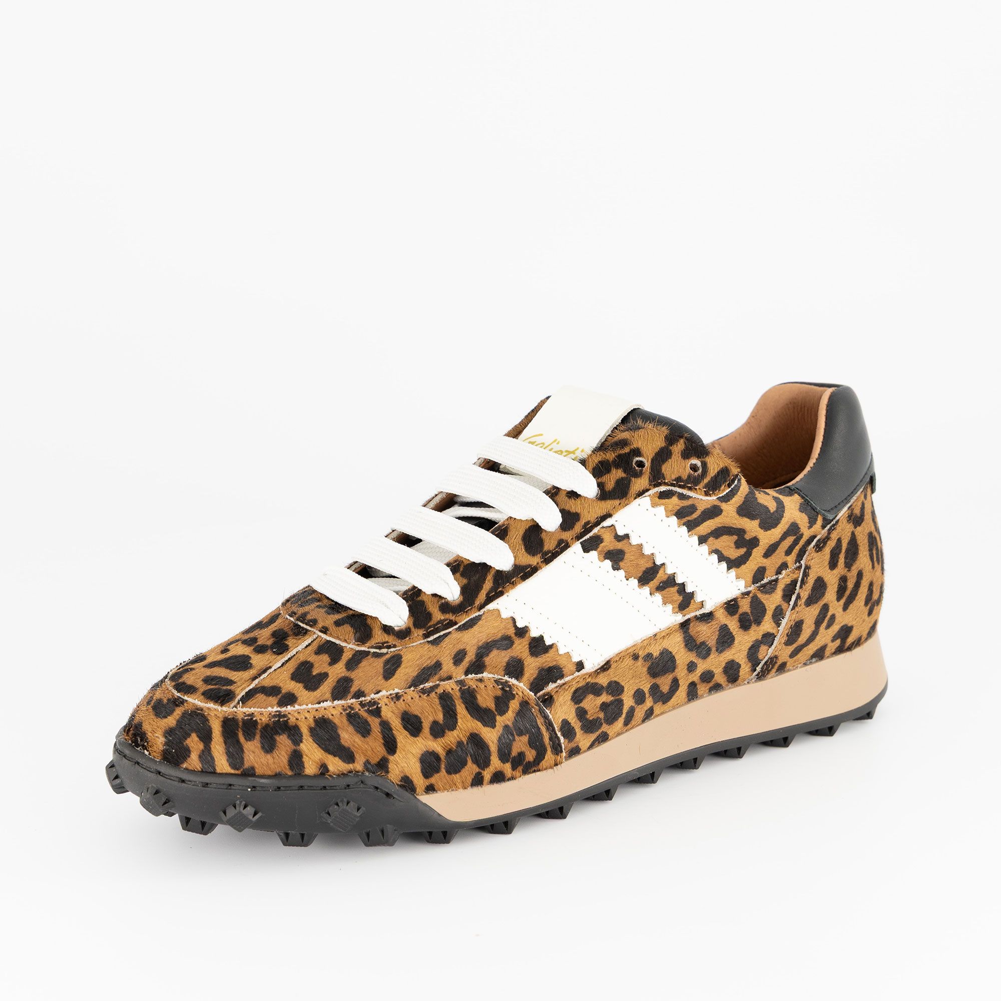 Galieti
Sneaker stringate
in pelle cavallino
stampa leopardata