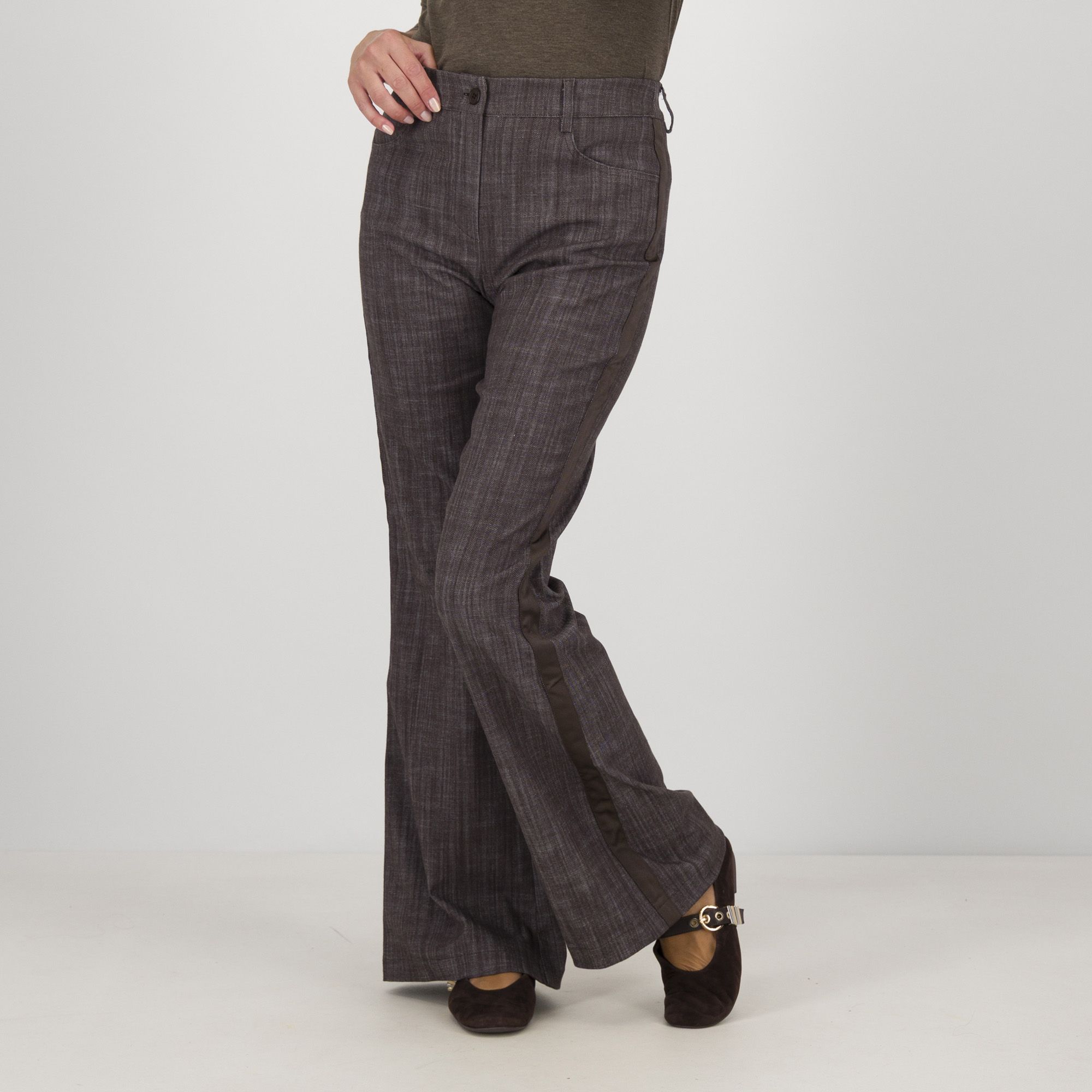 Caterina Lancini
Pantaloni in cotone
in simil jeans con
elastico