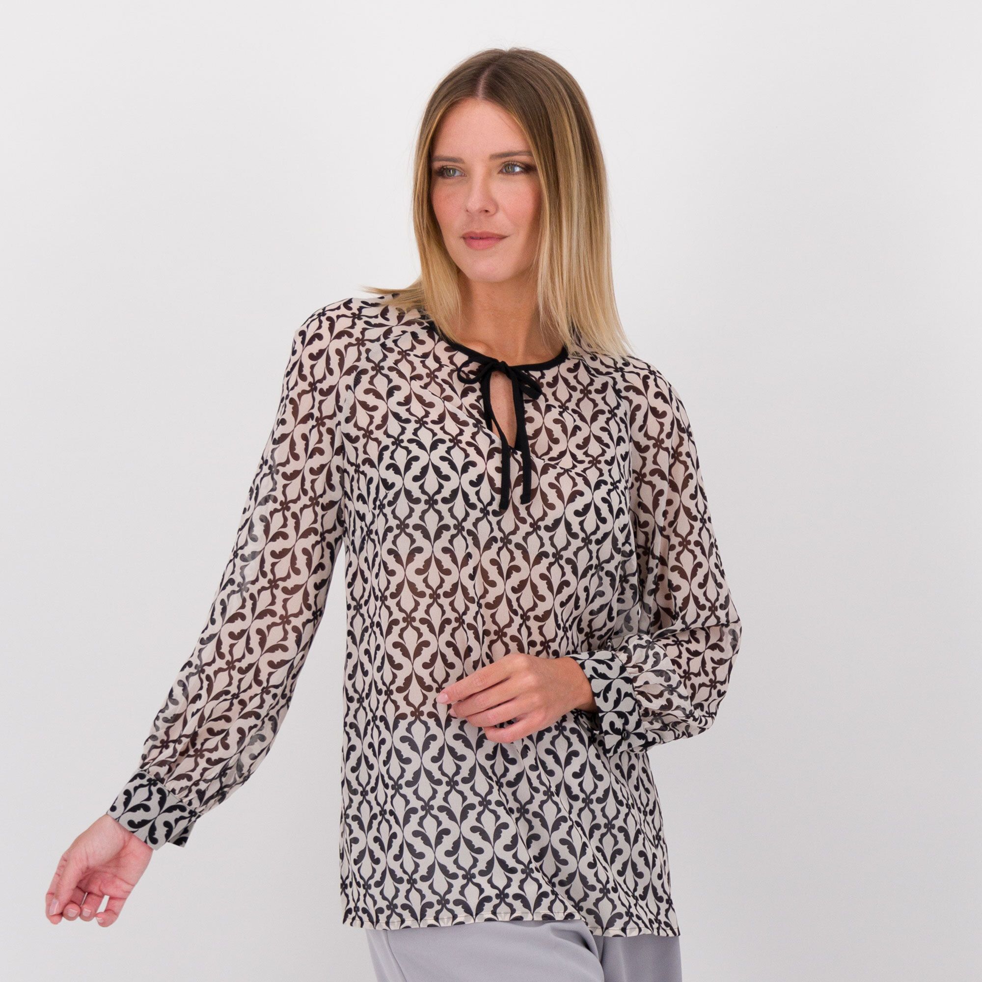 Image of Caterina Lancini Blusa in georgette fantasia con maniche 3/4061