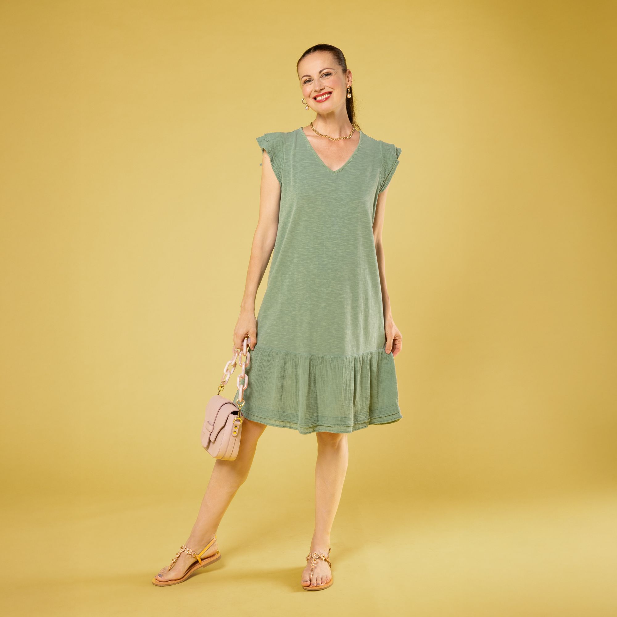 Modern Soul by
AnyBody Abito
midi in cotone
con balza