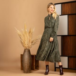 Apricot
Abito midi a balze
con fili metallizzati