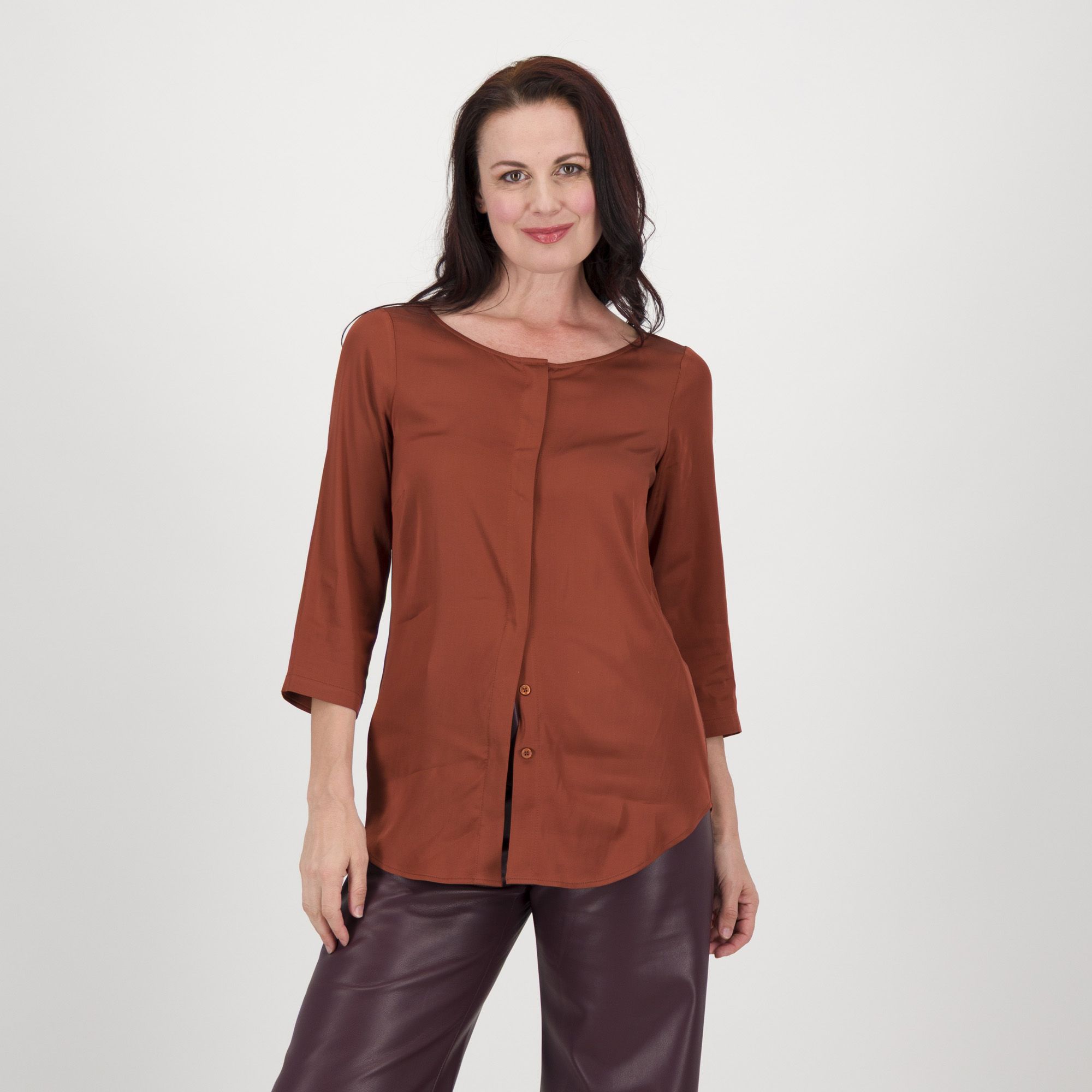 Caterina Lancini
Camicia senza collo
in raso di viscosa