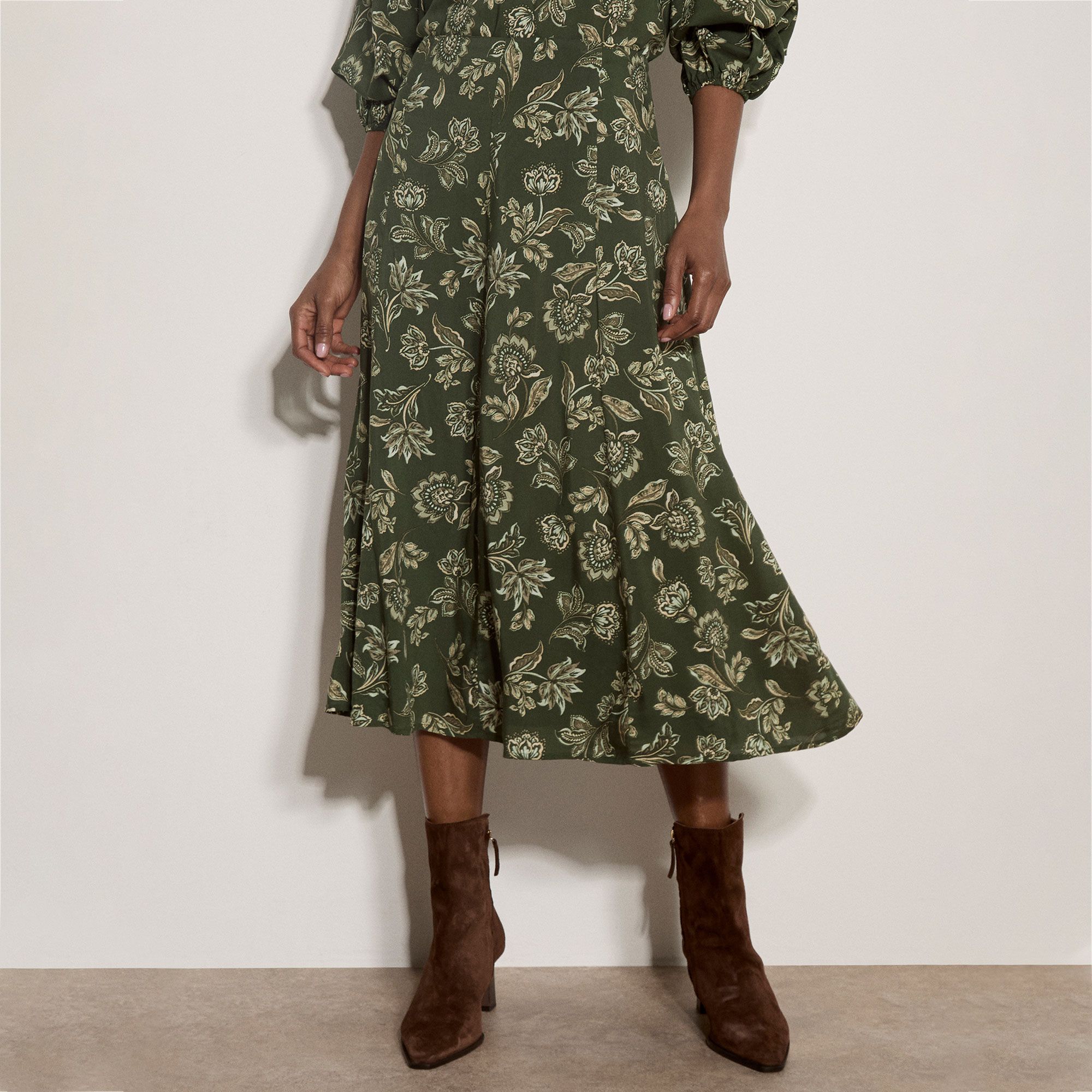 Apricot
Gonna midi
fantasia floreale