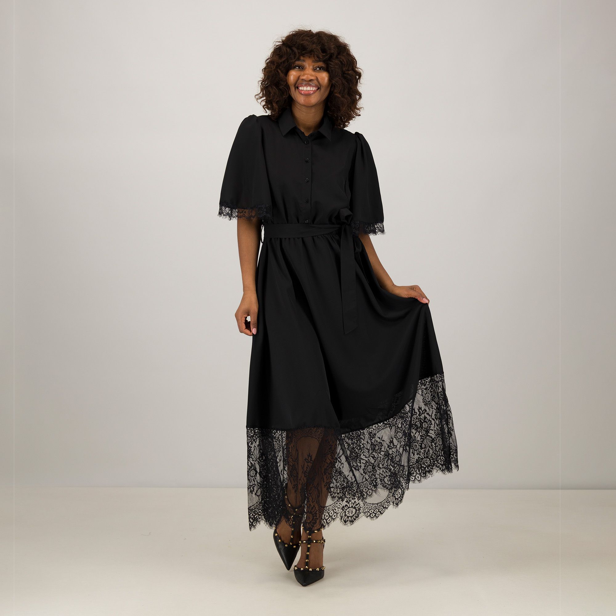 James Lakeland
Abito midi
a maniche
corte