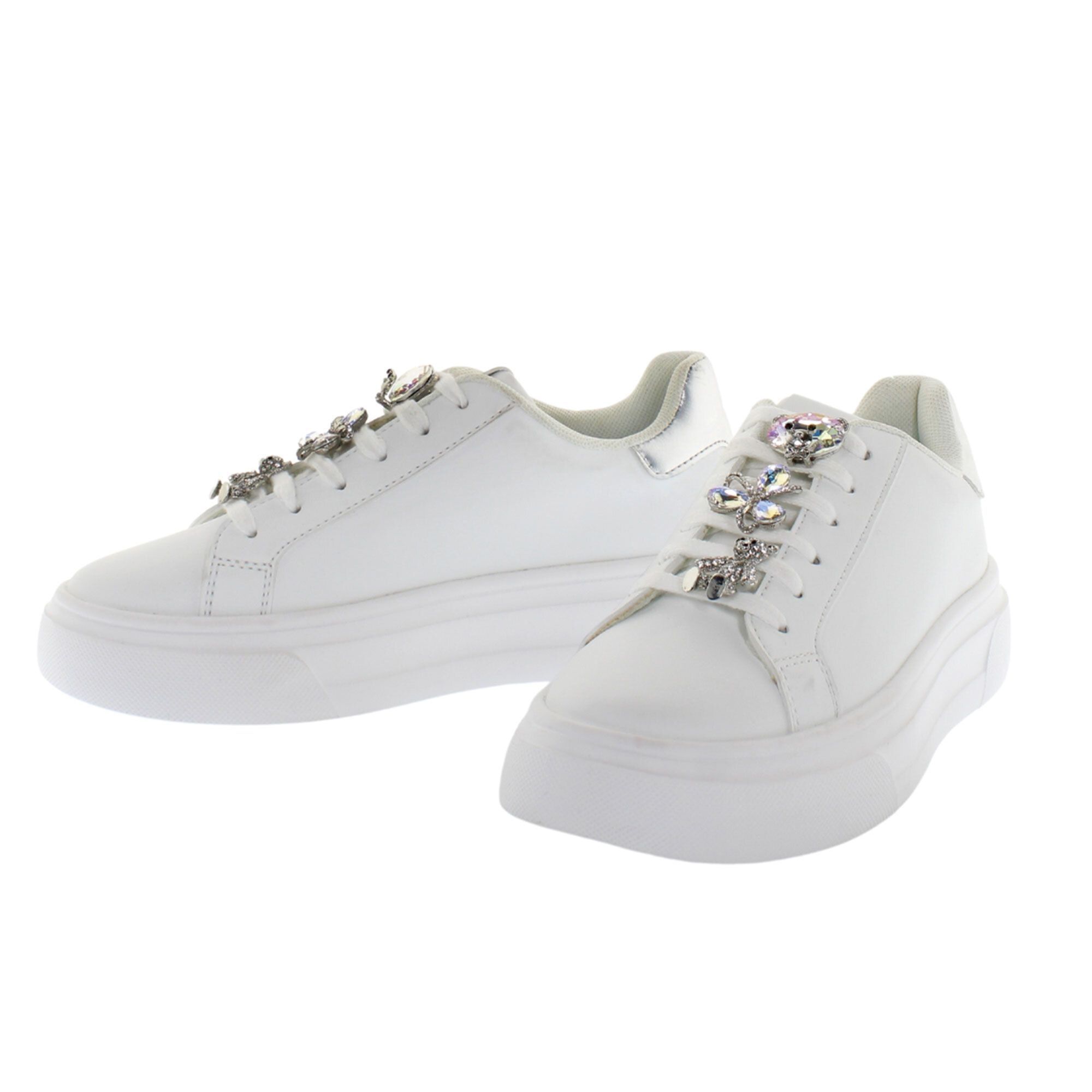 QVC Kharisma Sneaker stringata con inserto laminato e charm gioiello