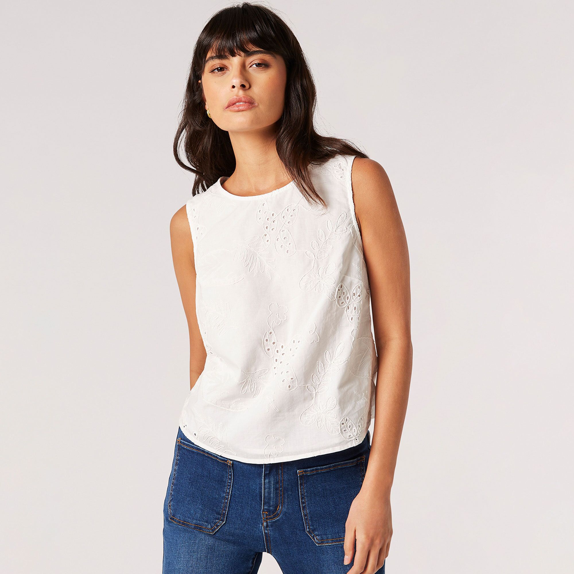 QVC APRICOT Blusa smanicata con ricami e fiocco dietro