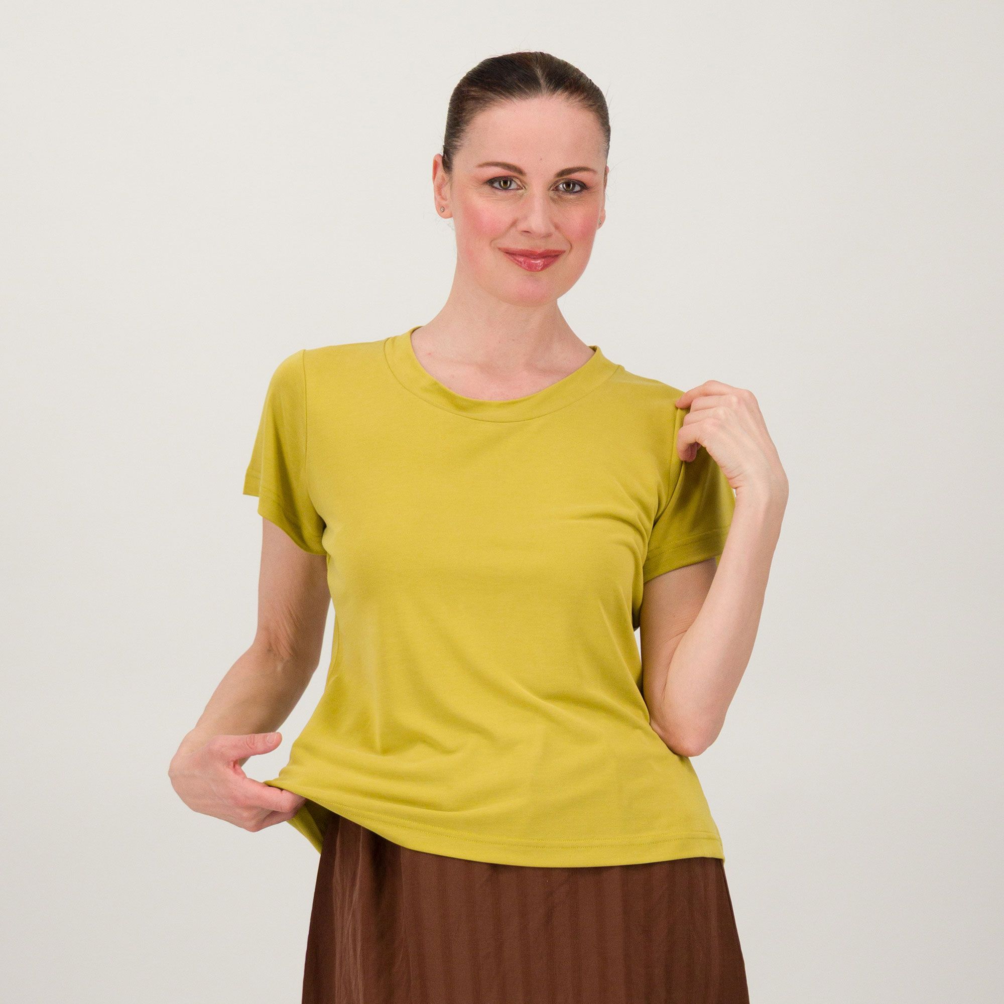 M’ama
T-shirt a maniche
corte con scollo
a giro