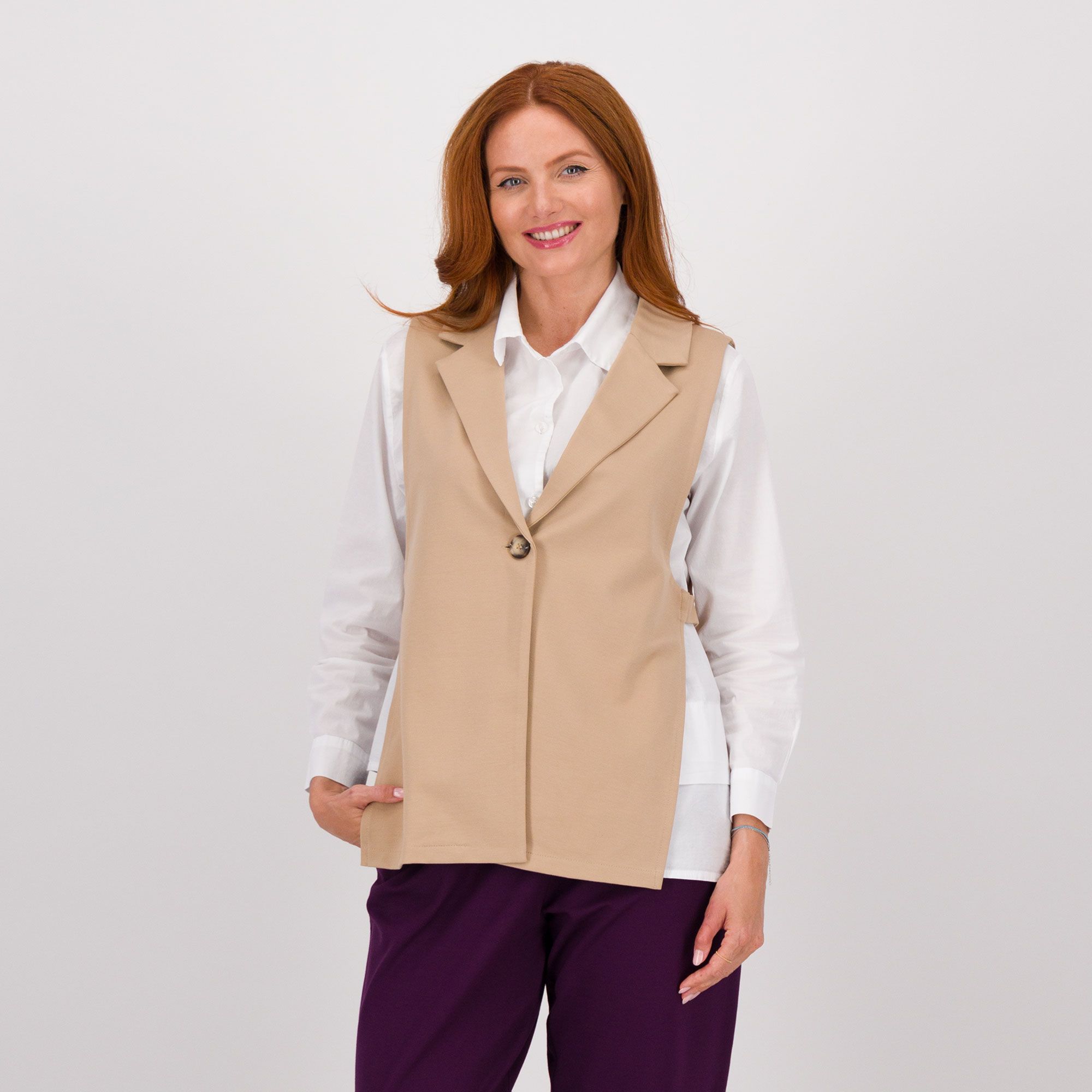 Image of LUCREZIA SCIORTINO Gilet lungo in punto Milano con spacchi laterali061