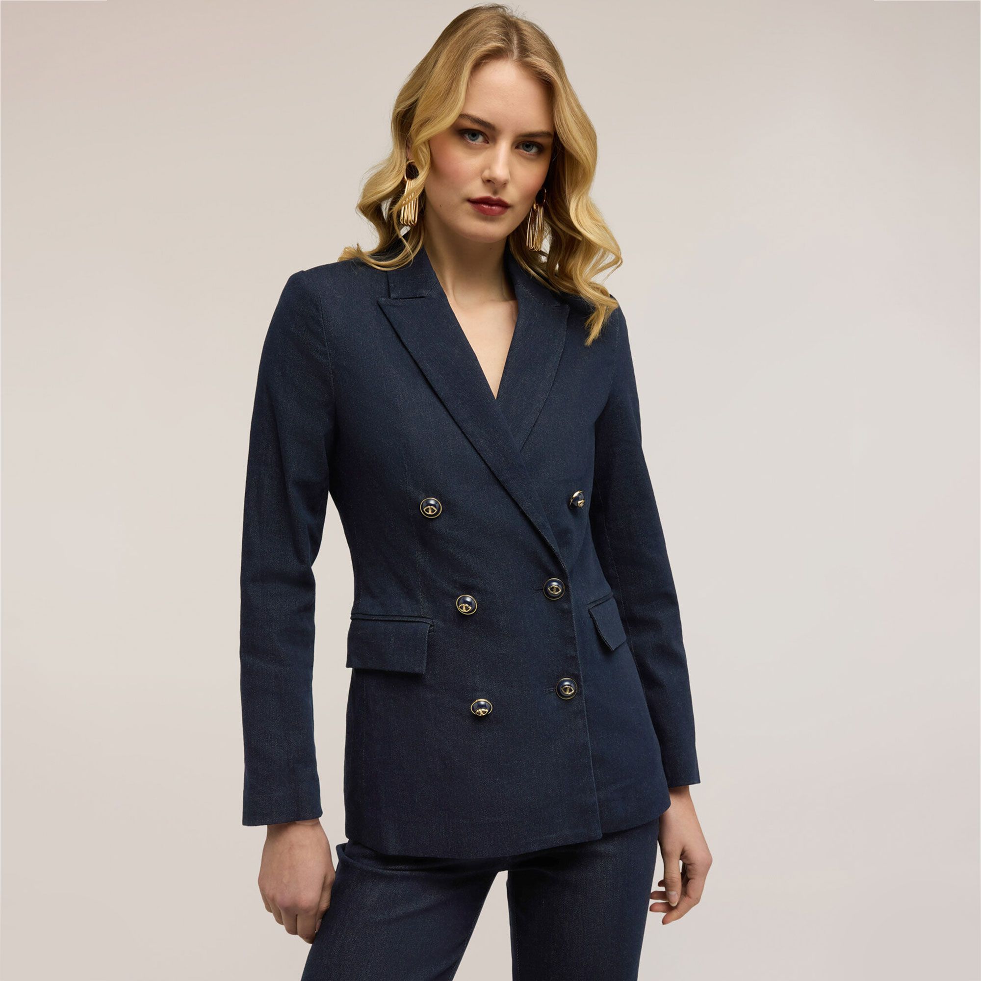 Motivi
Blazer doppiopetto
in denim misto
cotone