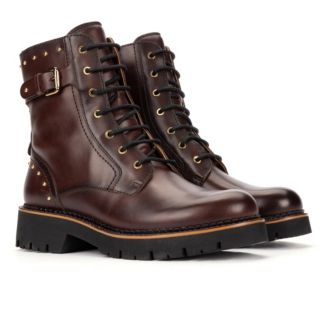 Pikolinos
Biker con tomaia
in pelle e borchiette
tacco 4 cm