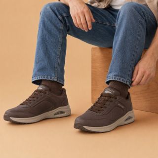 SKECHERS
Sneakers da uomo
Uno con tecnologia
Slip Ins