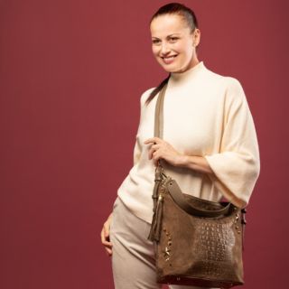 Stefano Ghilardi
Borsa a spalla in
pelle scamosciata
con tracolla