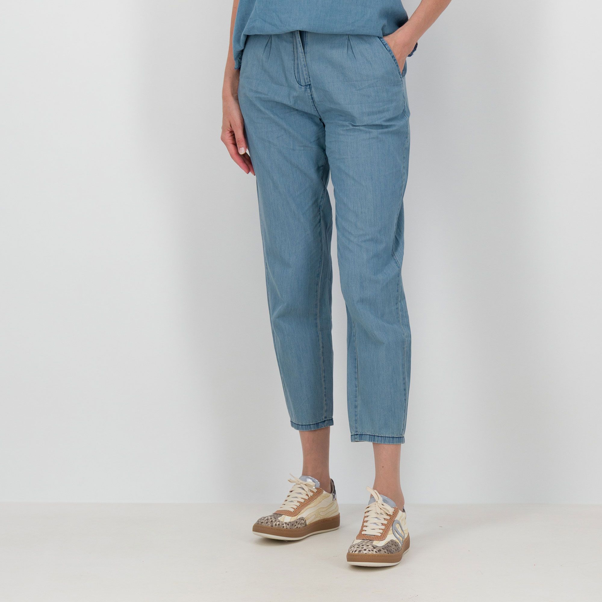 No Limits
Pantaloni alla
caviglia con
tasche