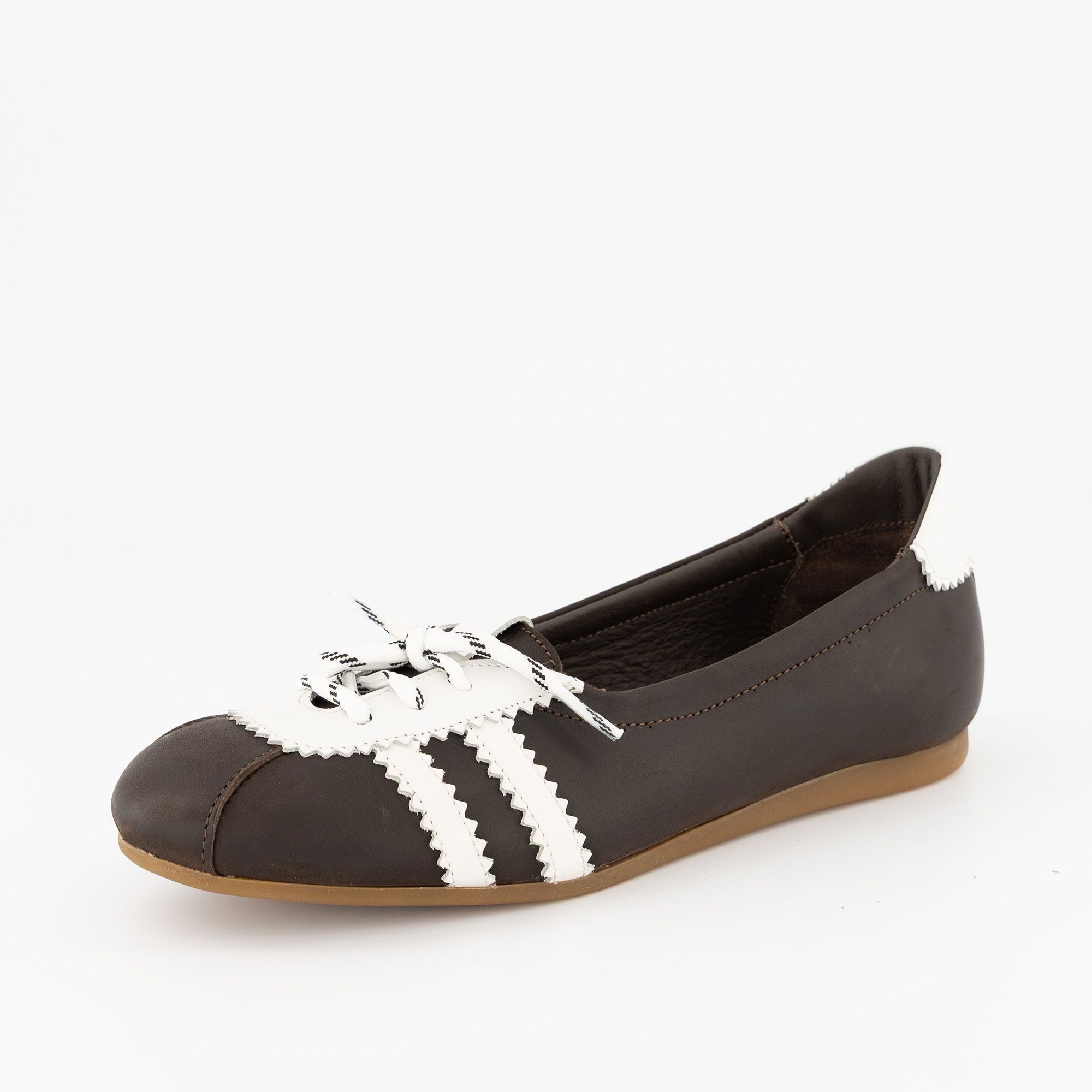 Galieti
Ballerine sportive in
pelle scamosciata
con suola 1,5 cm