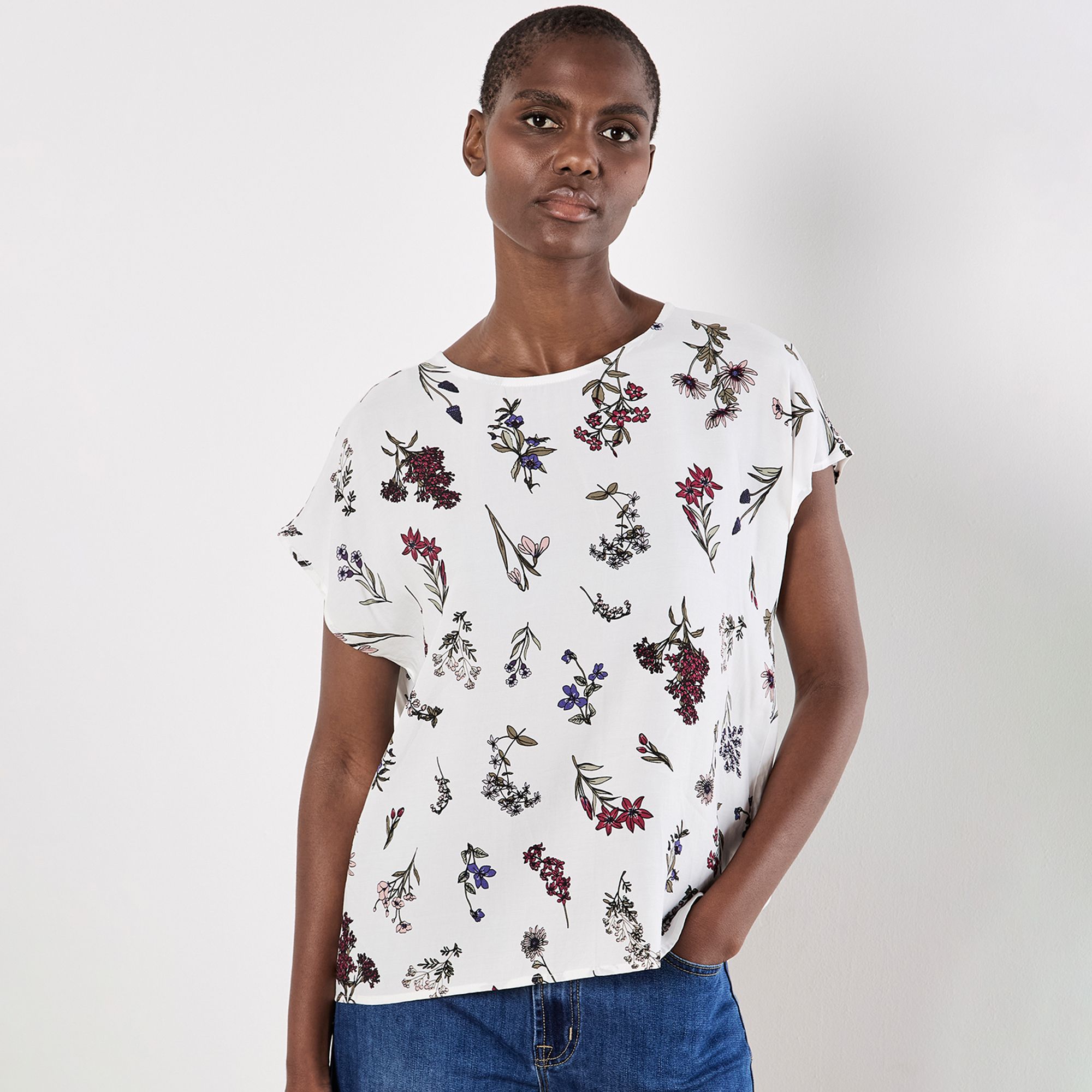 Apricot
T-shirt
fantasia
a fiori