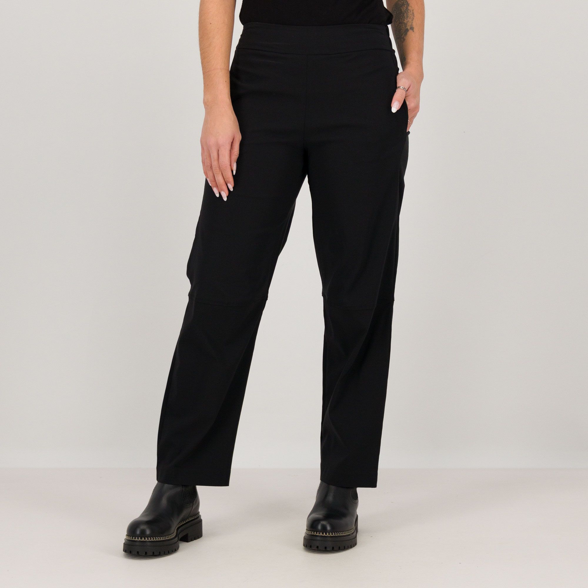 Image of Mood Atelier Pantaloni in tessuto super-stretch con taglio sul ginocchio061