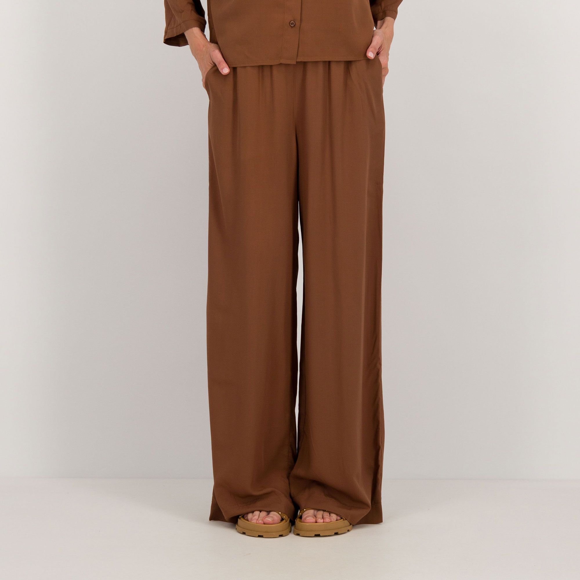 Caterina Lancini
Pantaloni palazzo
con elastico in vita