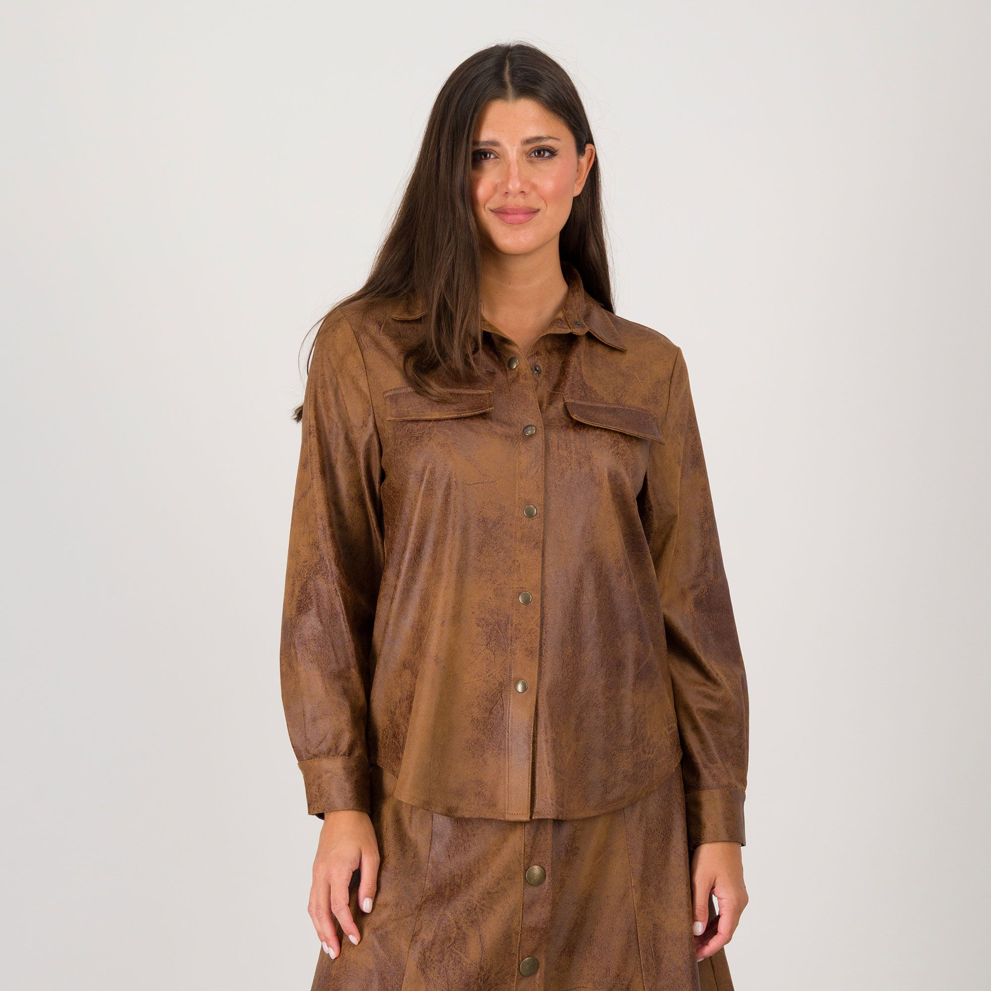 PALAZZO MODA
Camicia in tessuto
effetto scamosciato
maniche lunghe