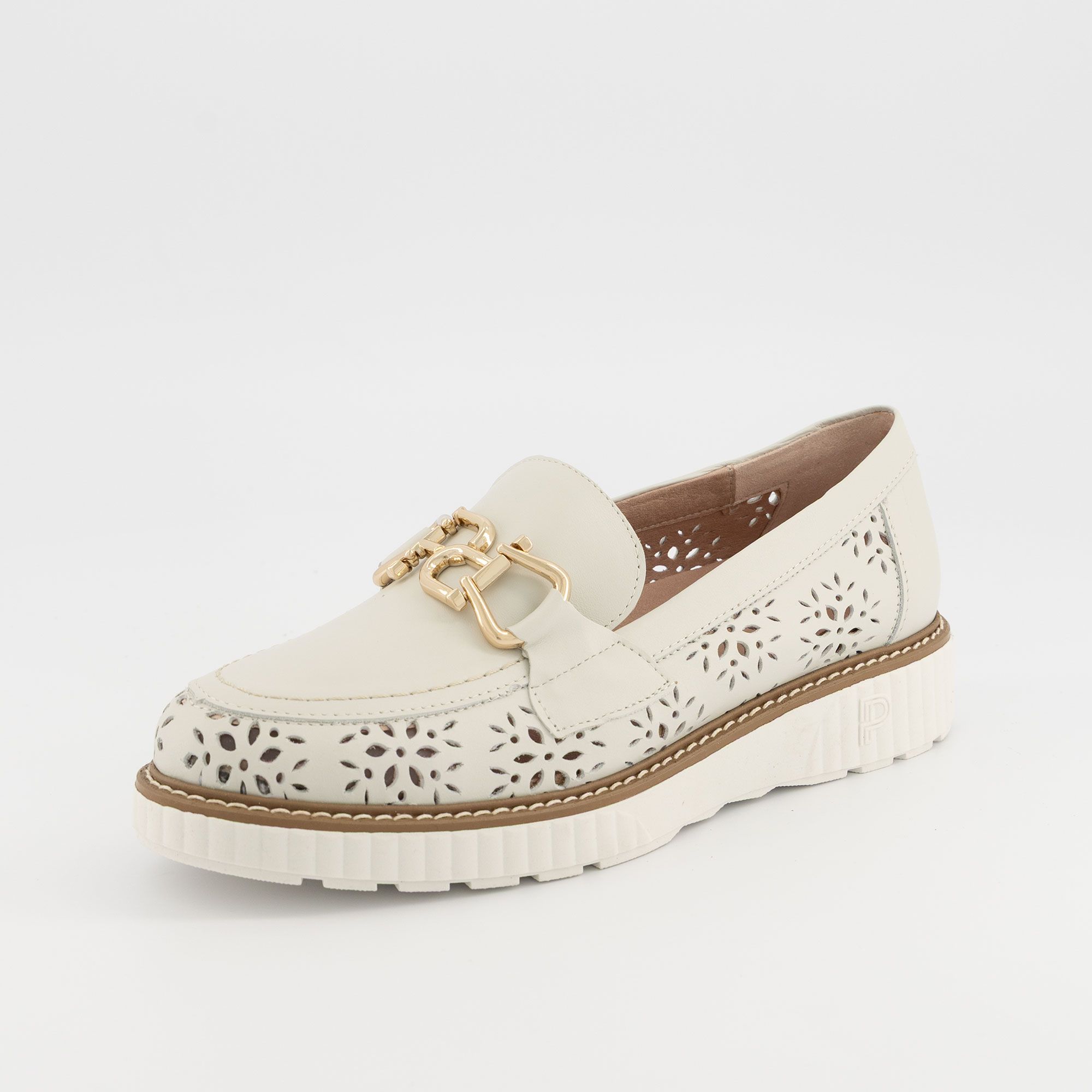 Pitillos
Mocassini in pelle
con morsetto e
suola 3,5 cm