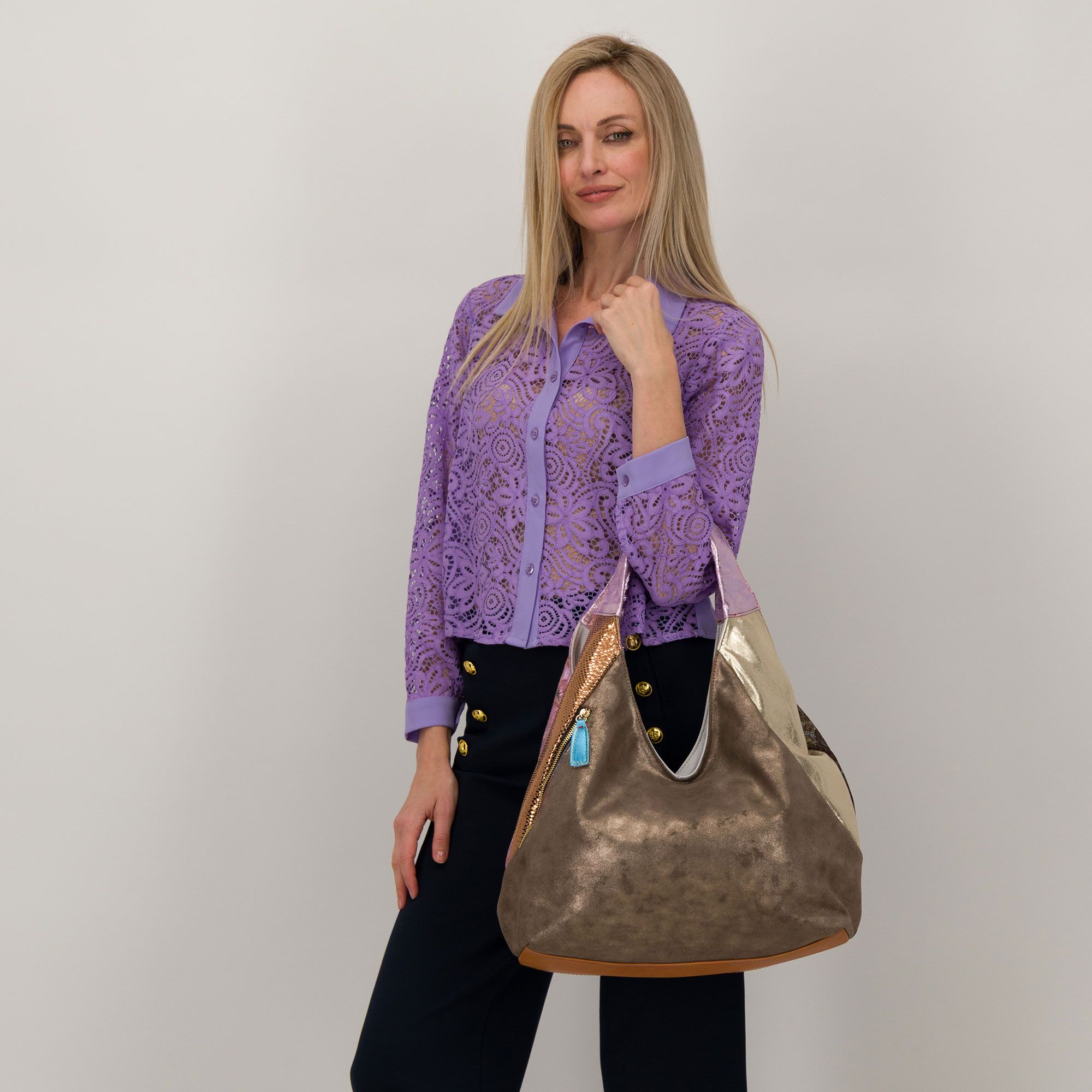 Ebarrito
Borsa a spalla
in pelle patchwork