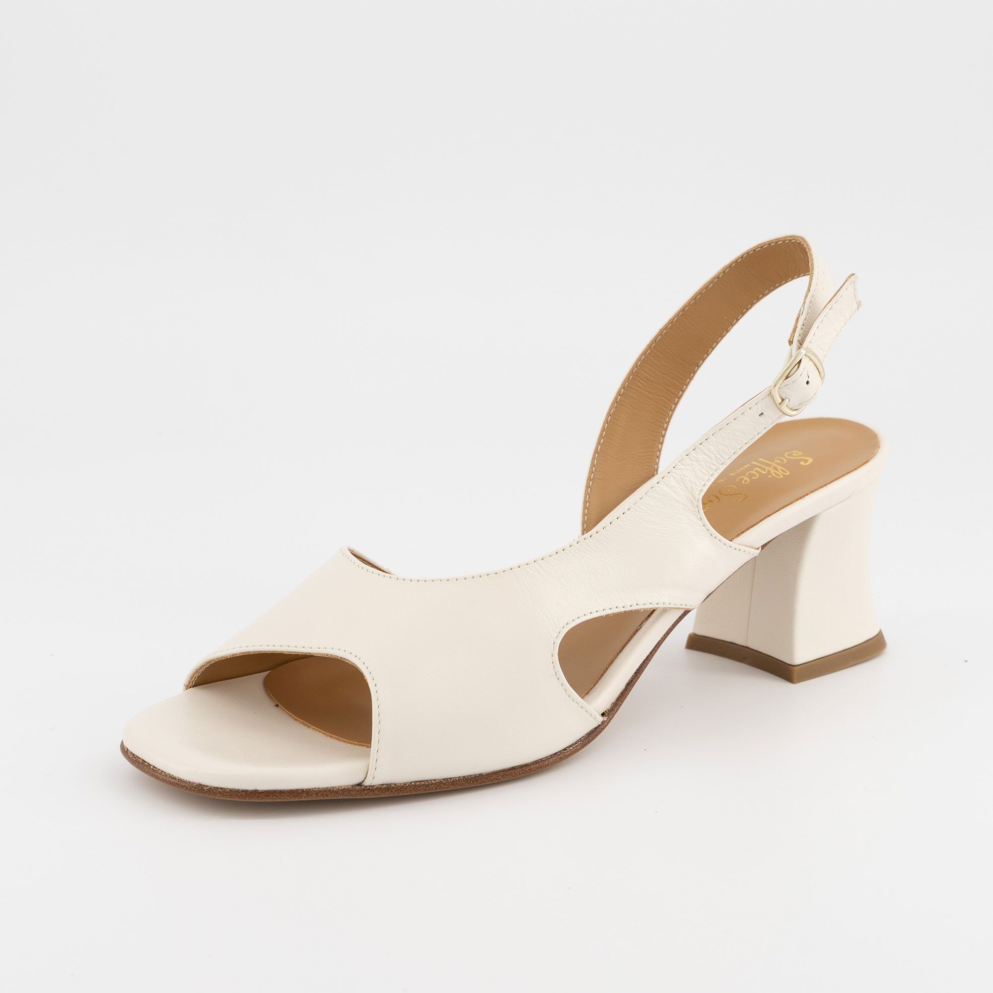 Soffice Sogno
Sandali in pelle con
cinturino regolabile
e tacco 6,5 cm