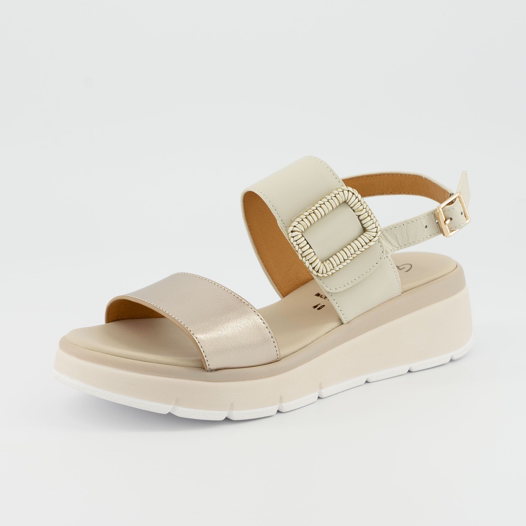 Galieti
Sandali in pelle
bicolore metallizzata
suola 5,5 cm