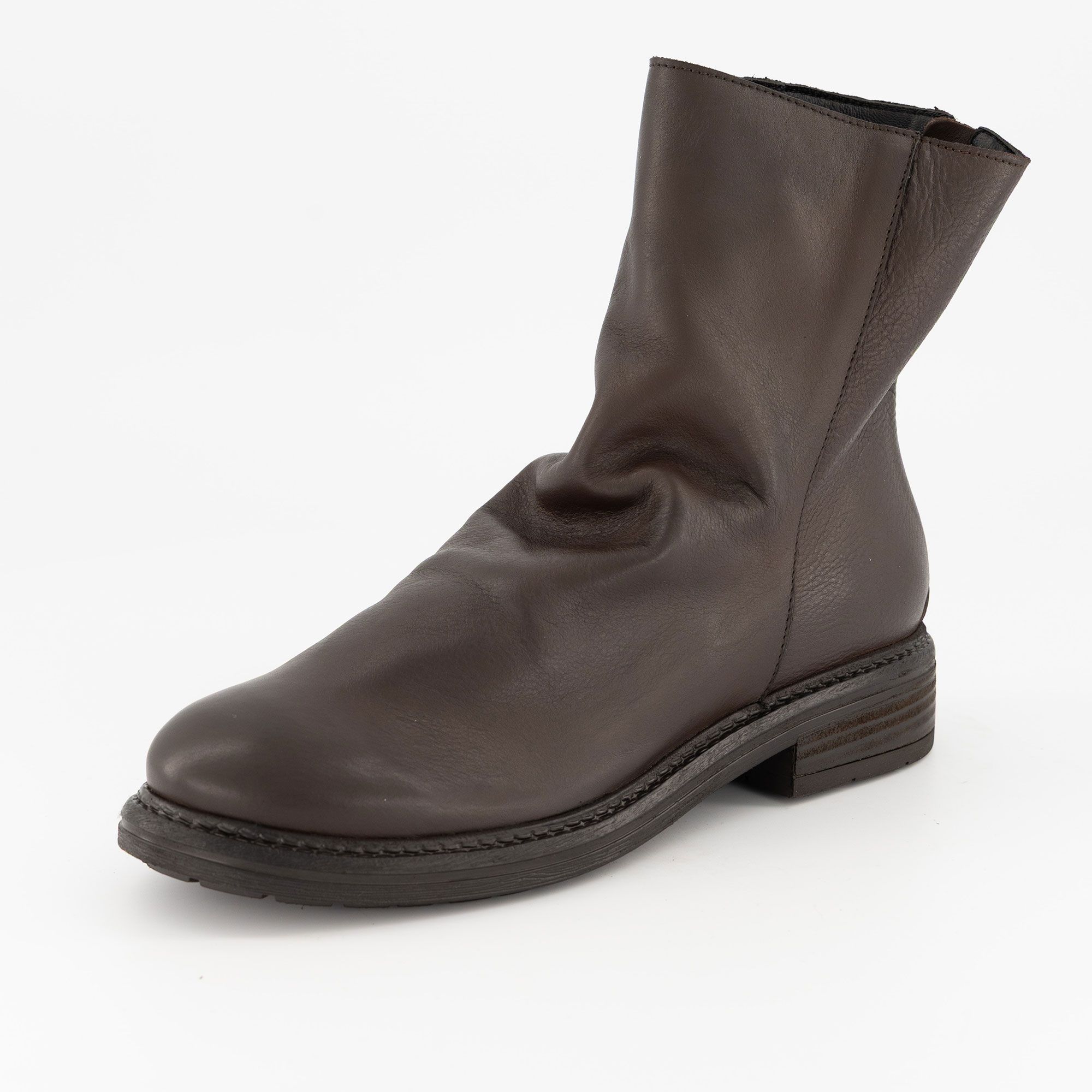 Galieti
Stivaletti in pelle
con arriccatura
e tacco 3,5 cm