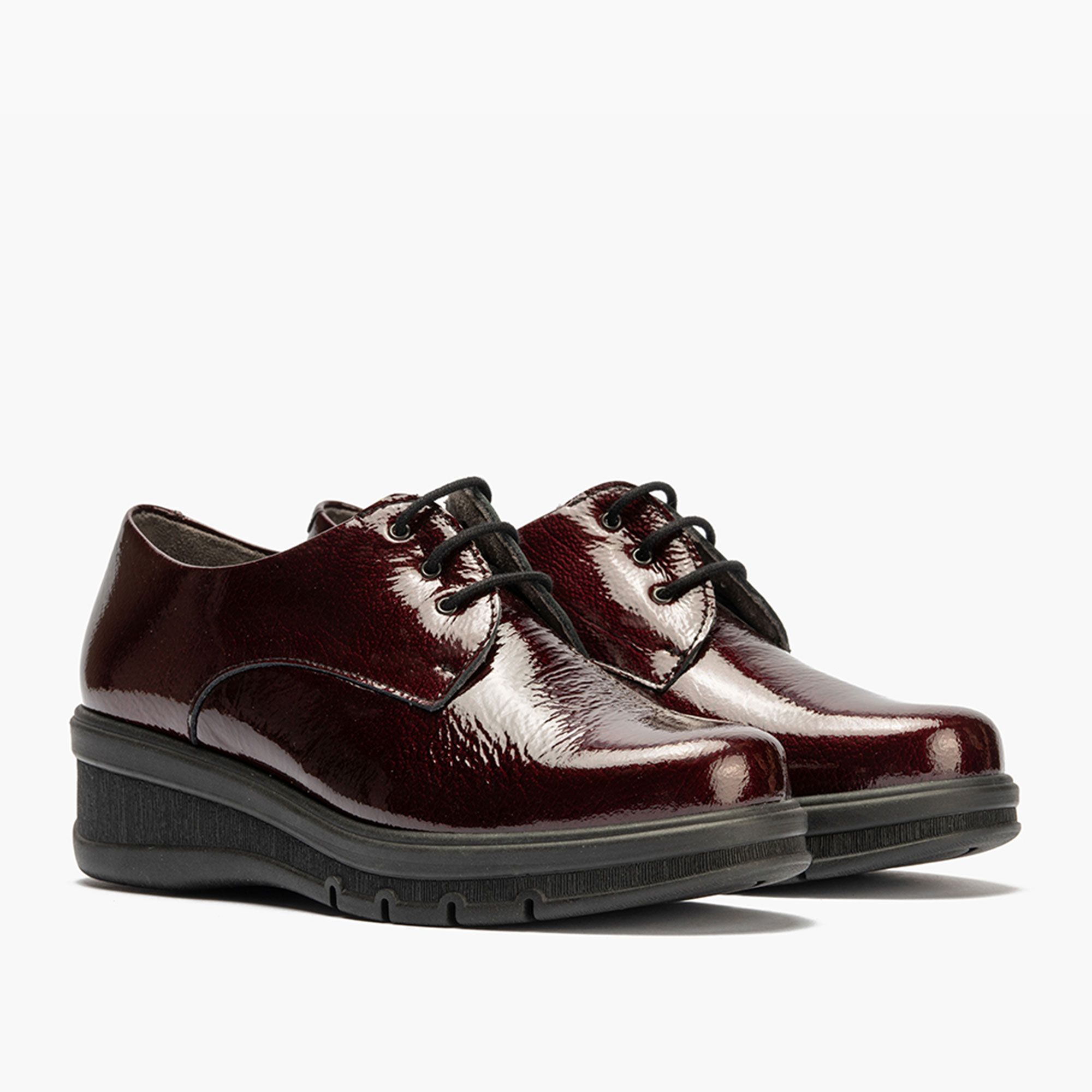 Pitillos
Scarpe in pelle
vernice con
zeppa 4,5 cm