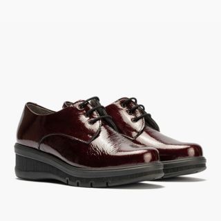 Pitillos
Scarpe in pelle
vernice con
zeppa 4,5 cm