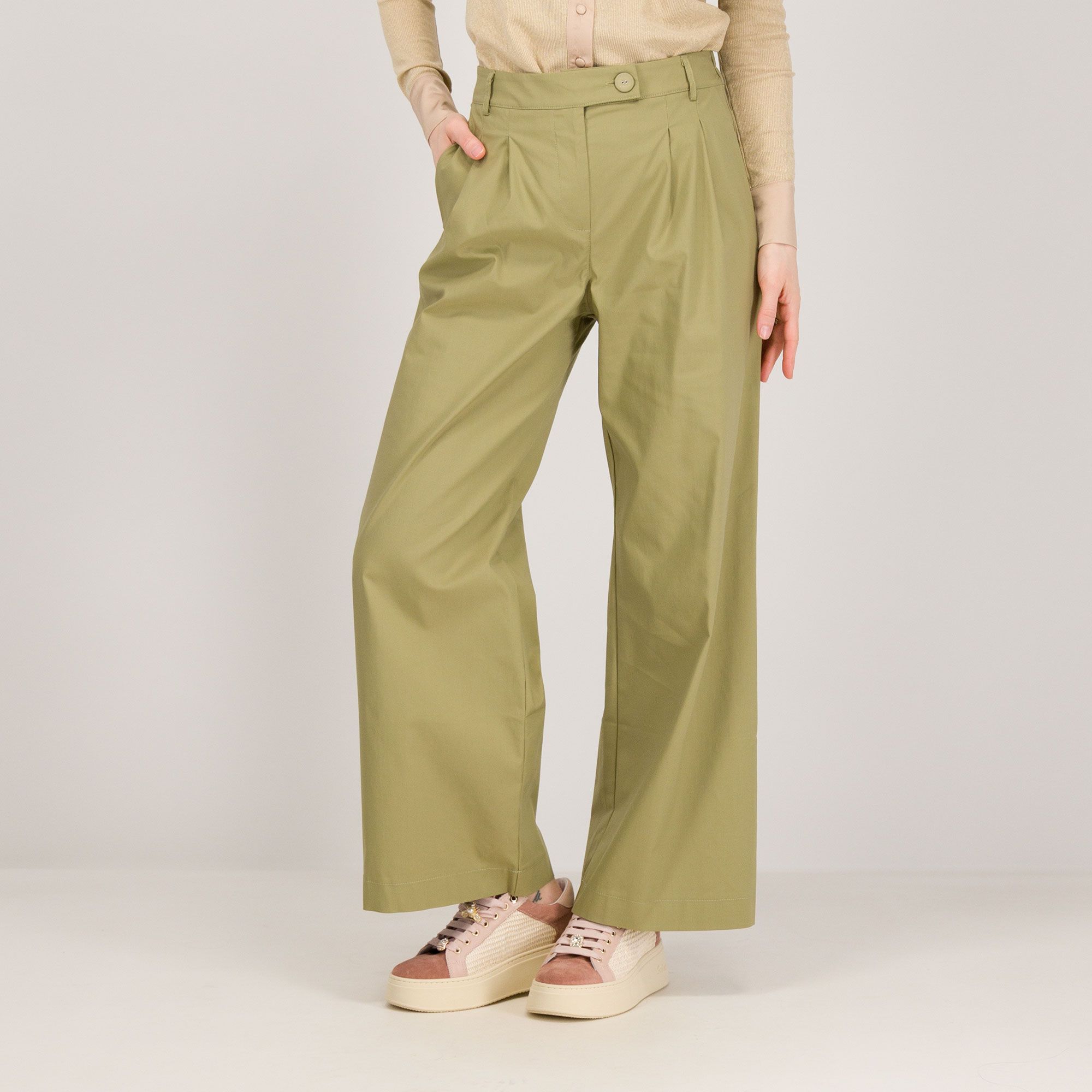 Palazzo Moda
Pantaloni ampi
in twill di misto
cotone con pinces