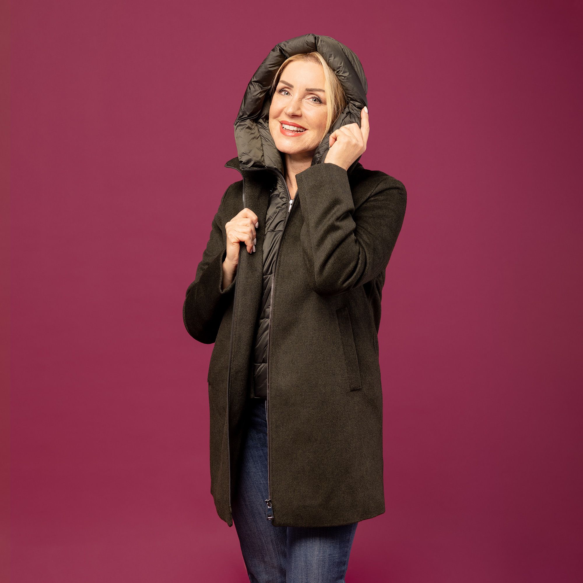 Neropale
Cappotto imbottito
con cappuccio