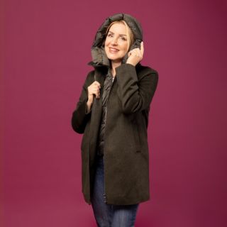 Neropale
Cappotto imbottito
con cappuccio