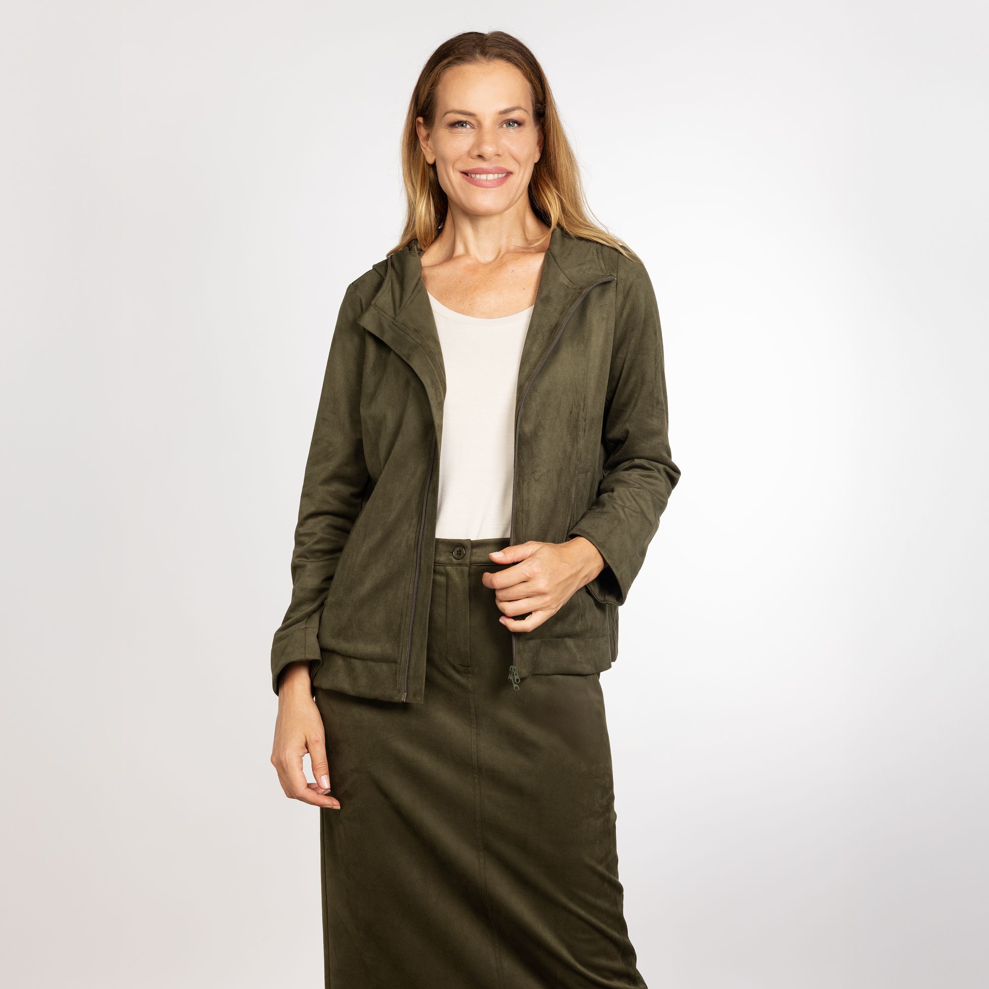 Caterina Lancini
Giubbino
con cappuccio
e zip