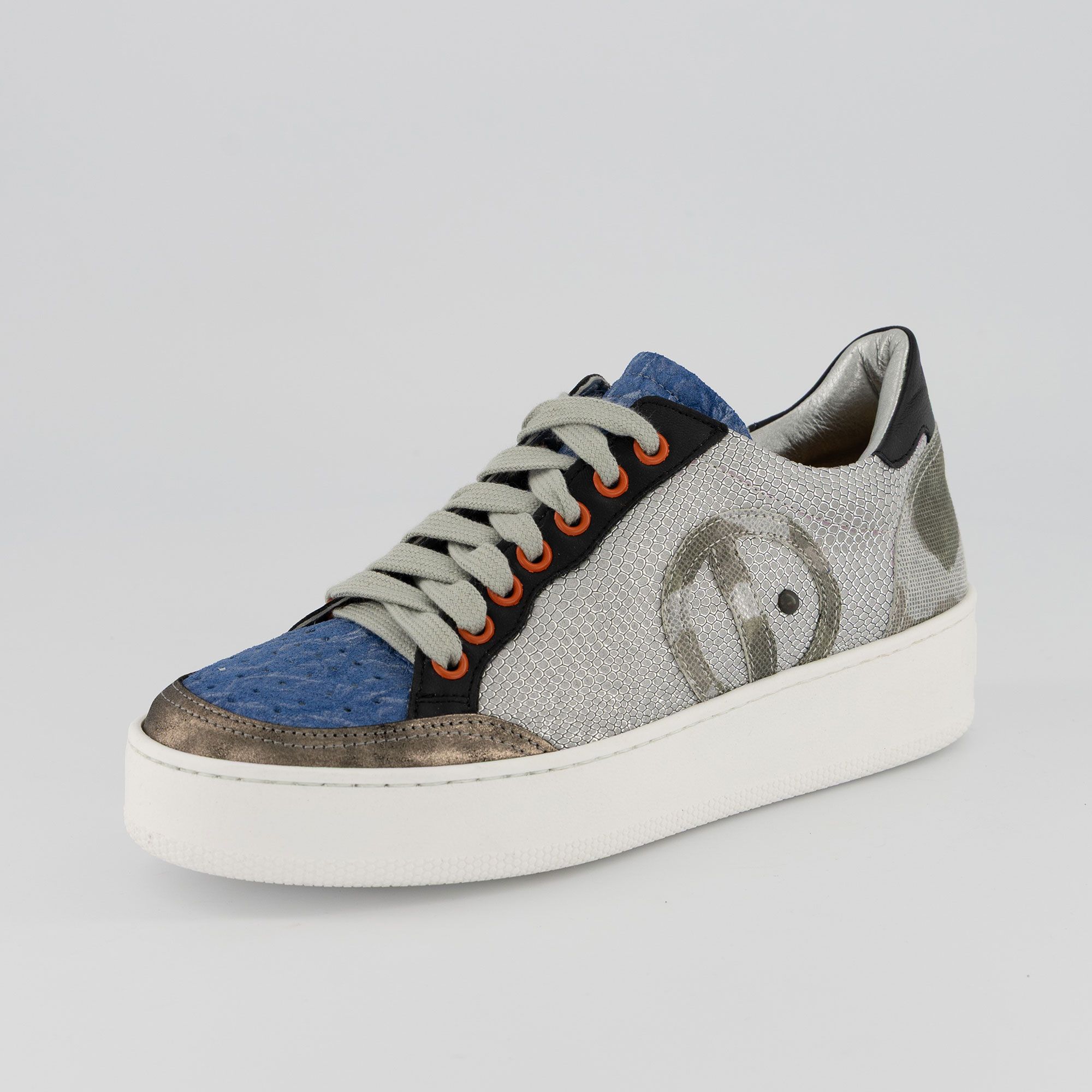 Ebarrito Sneaker in pelle patchwork con suola 3,5 cm