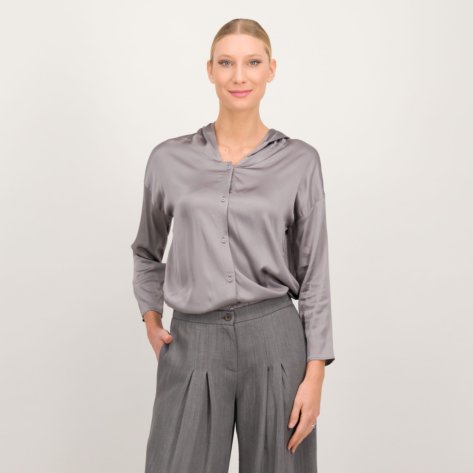 Image of W.I.T.A. Camicia in raso di viscosa stretch con cappuccio061