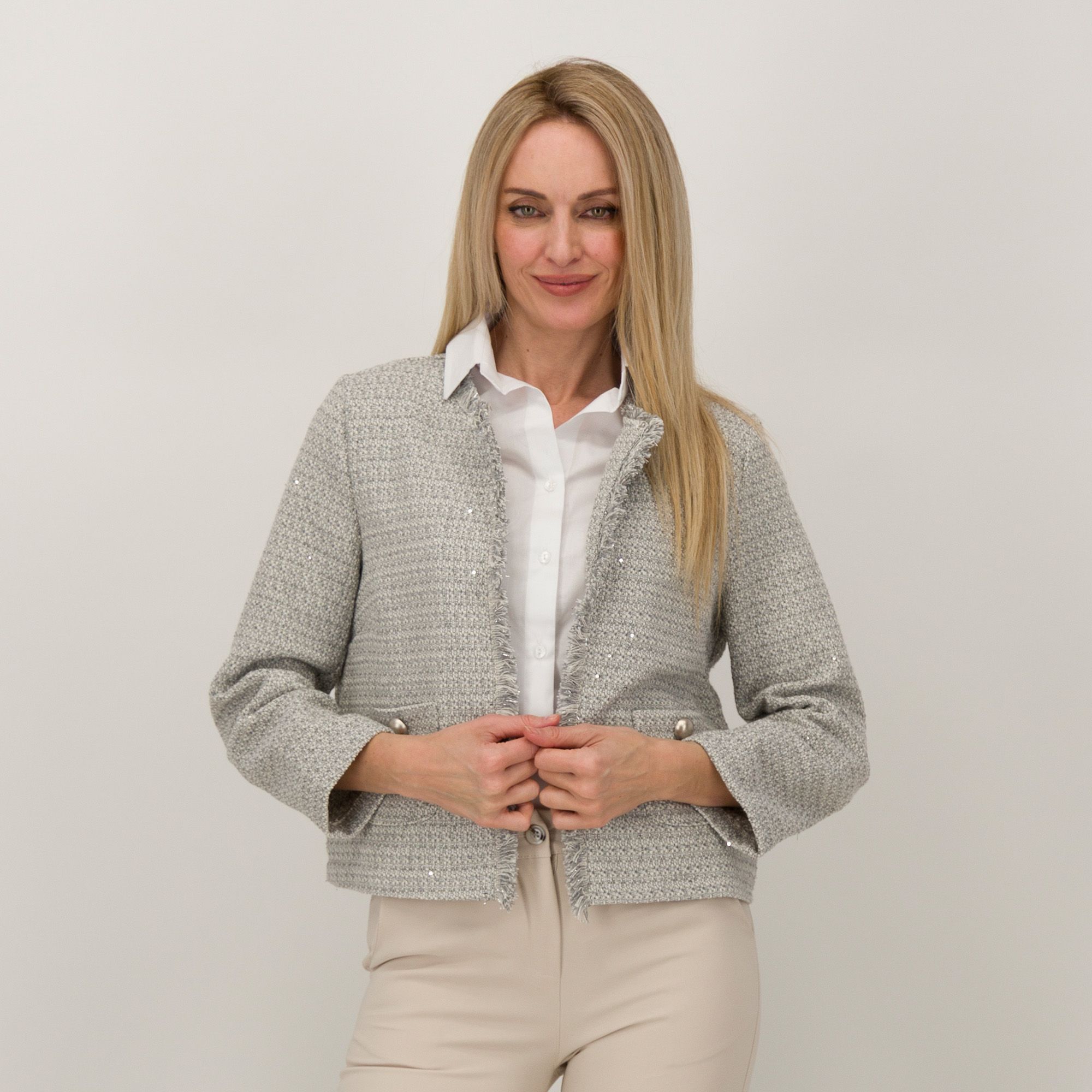 Angelamelemilano
Giacca in tessuto
bouclè con scollo
tondo