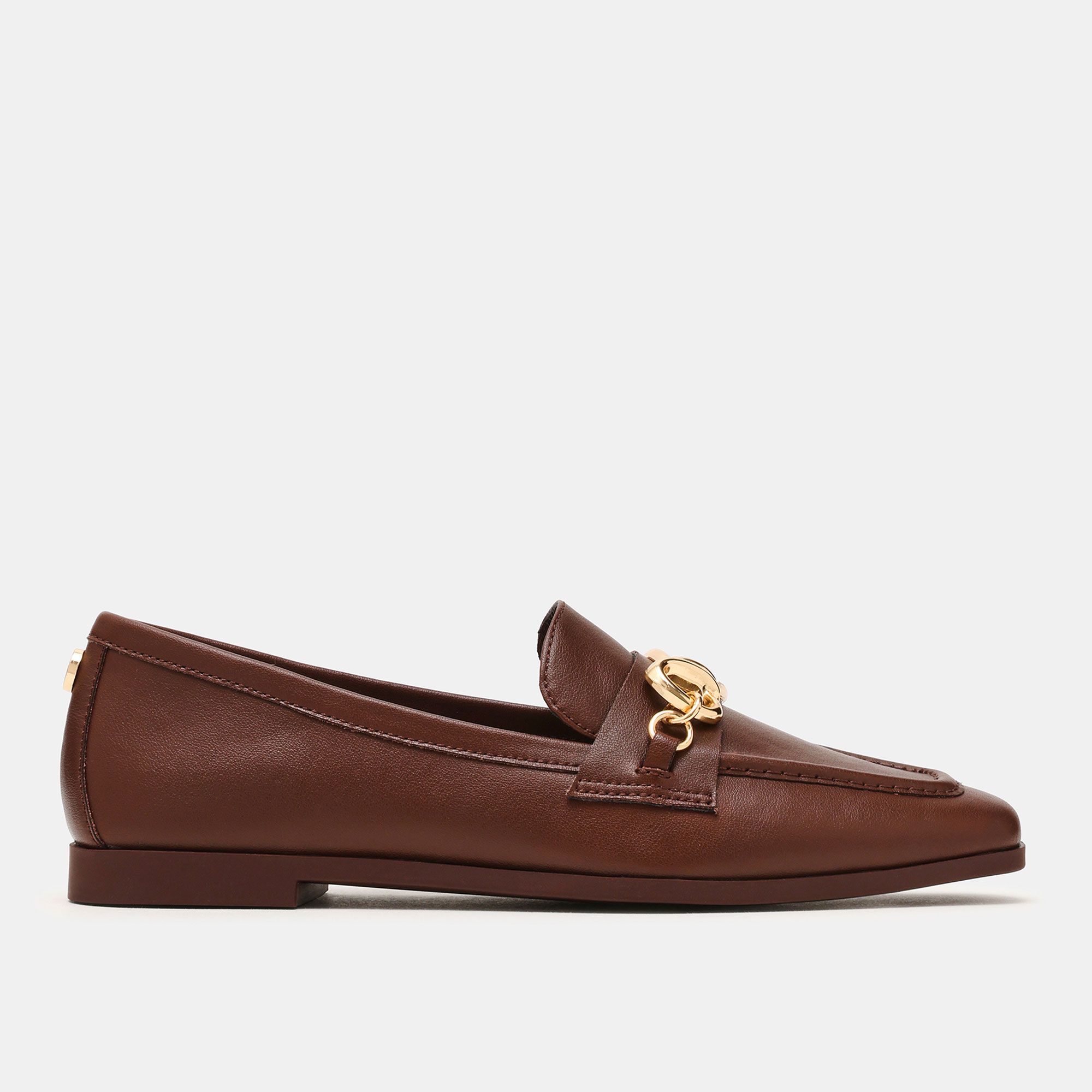 Steve Madden
Mocassini con
cuciture in rilievo
e tacco 1,5 cm