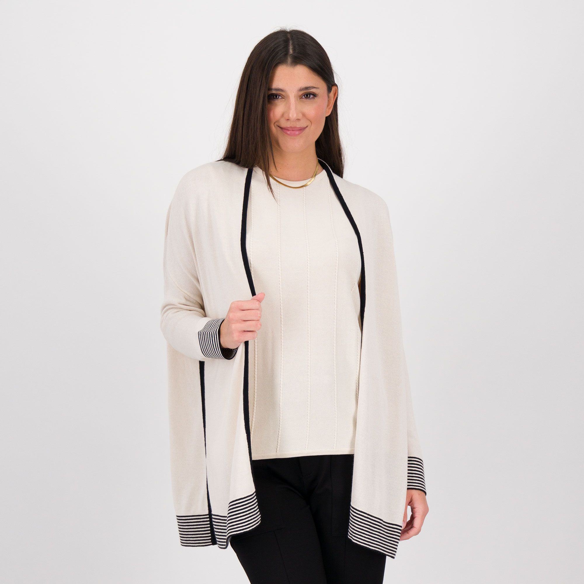 Image of Wynne Layers Cardigan in maglia rasata con collo sciallato061