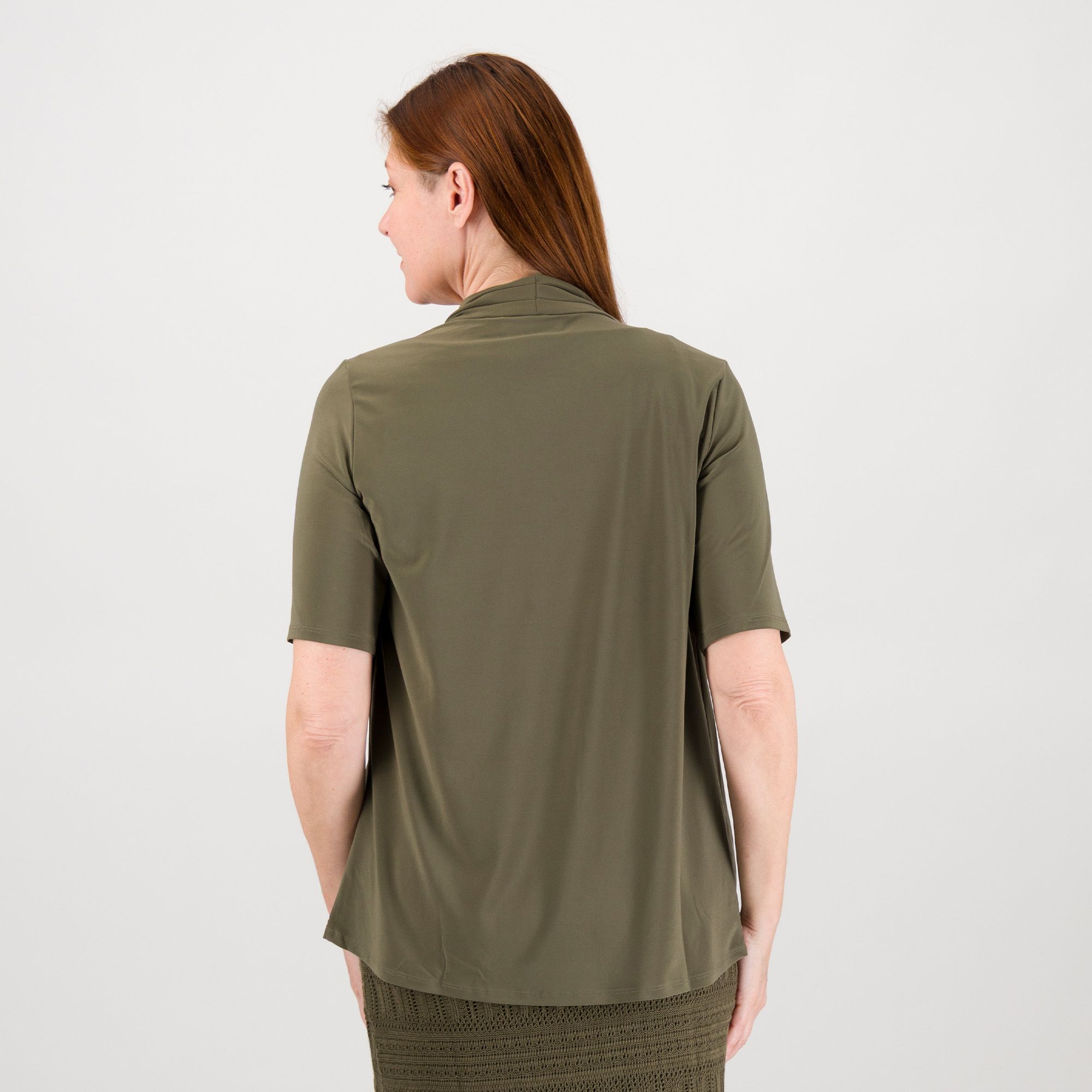 Nina Leonard Cardigan con maniche al gomito e fondo asimmetrico