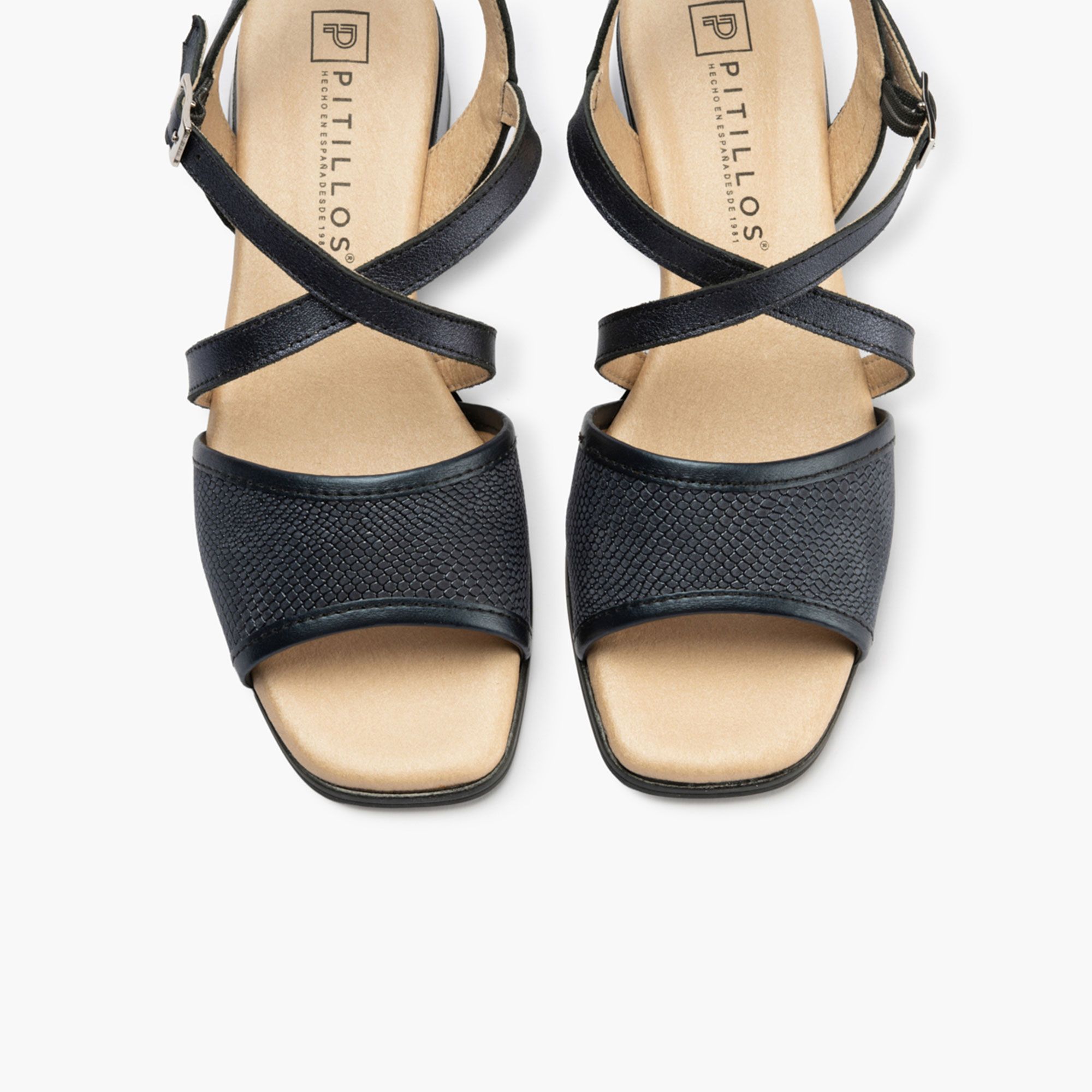 Pitillos Sandali in pelle con fascia frontale e tacco 3 cm