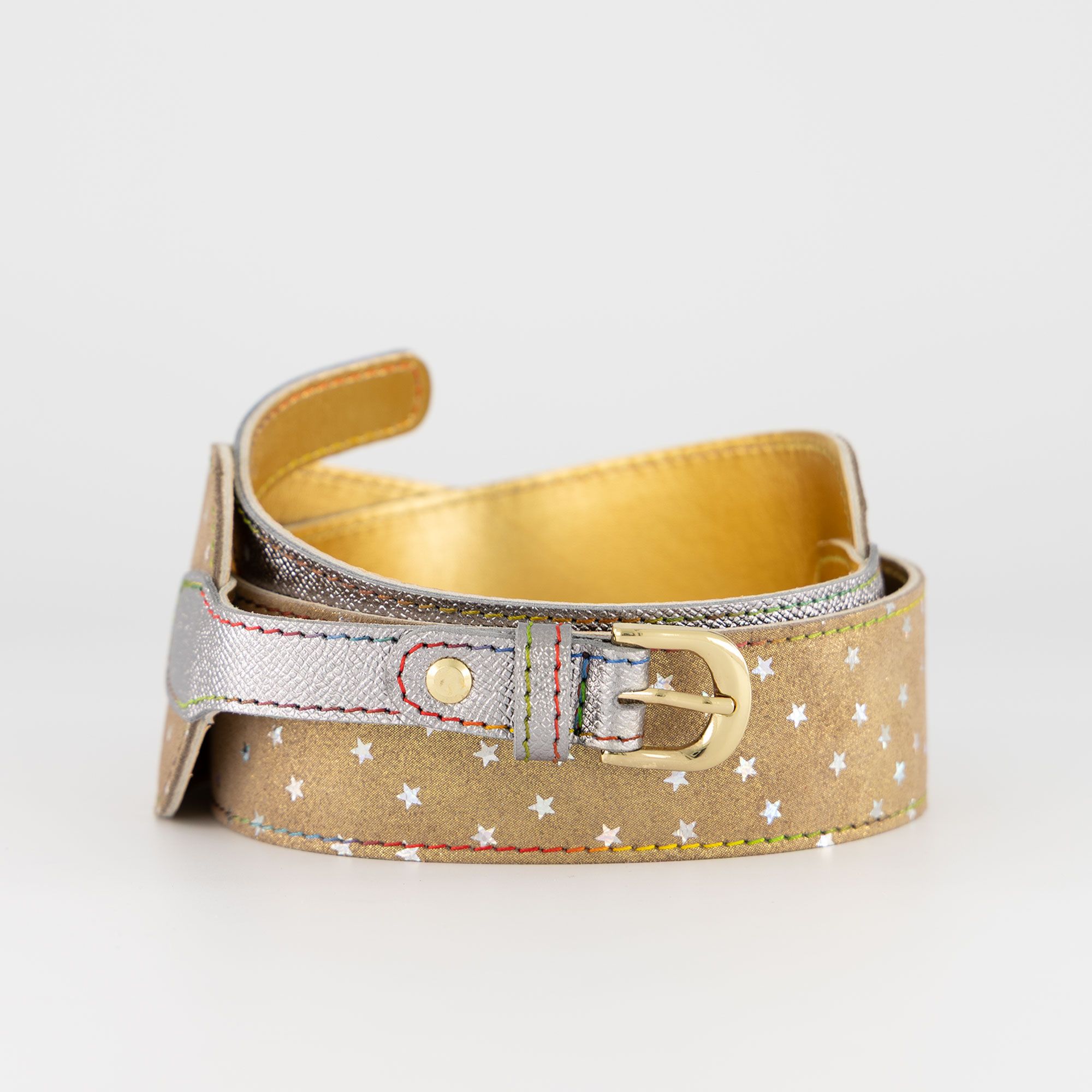 Ebarrito
Cintura in pelle
con cuciture in
rilievo