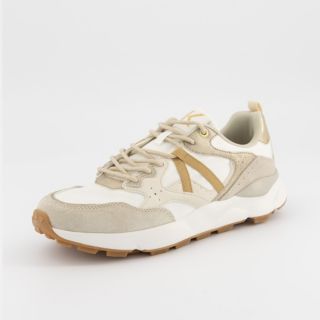 Kharisma
Sneaker con inserti
in pelle scamosciata
e suola 3,5 cm