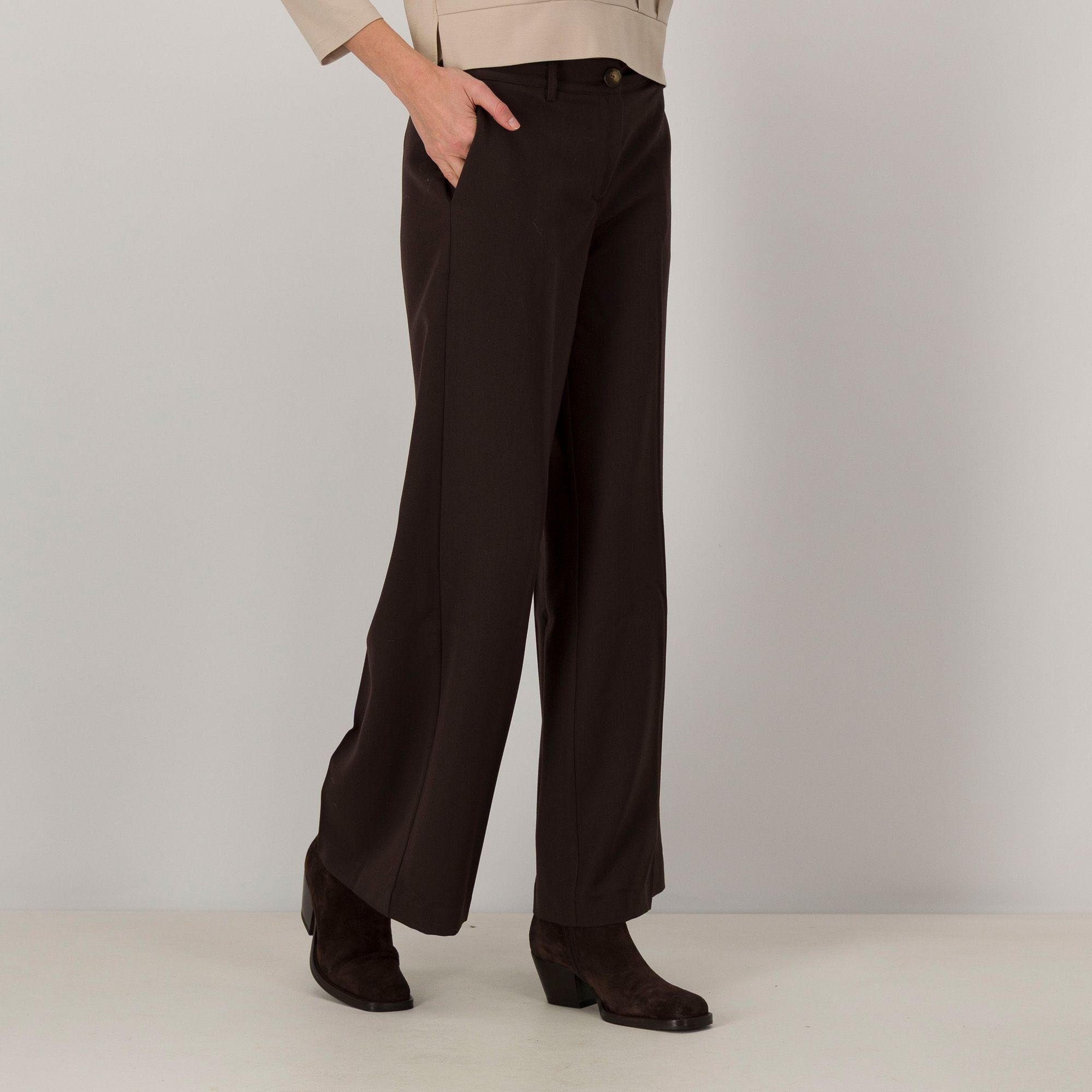 SottoMarino
Pantaloni ampi
con passanti