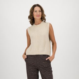 LUCREZIA SCIORTINO
Gilet girocollo
in maglia misto lana
con spacco dietro