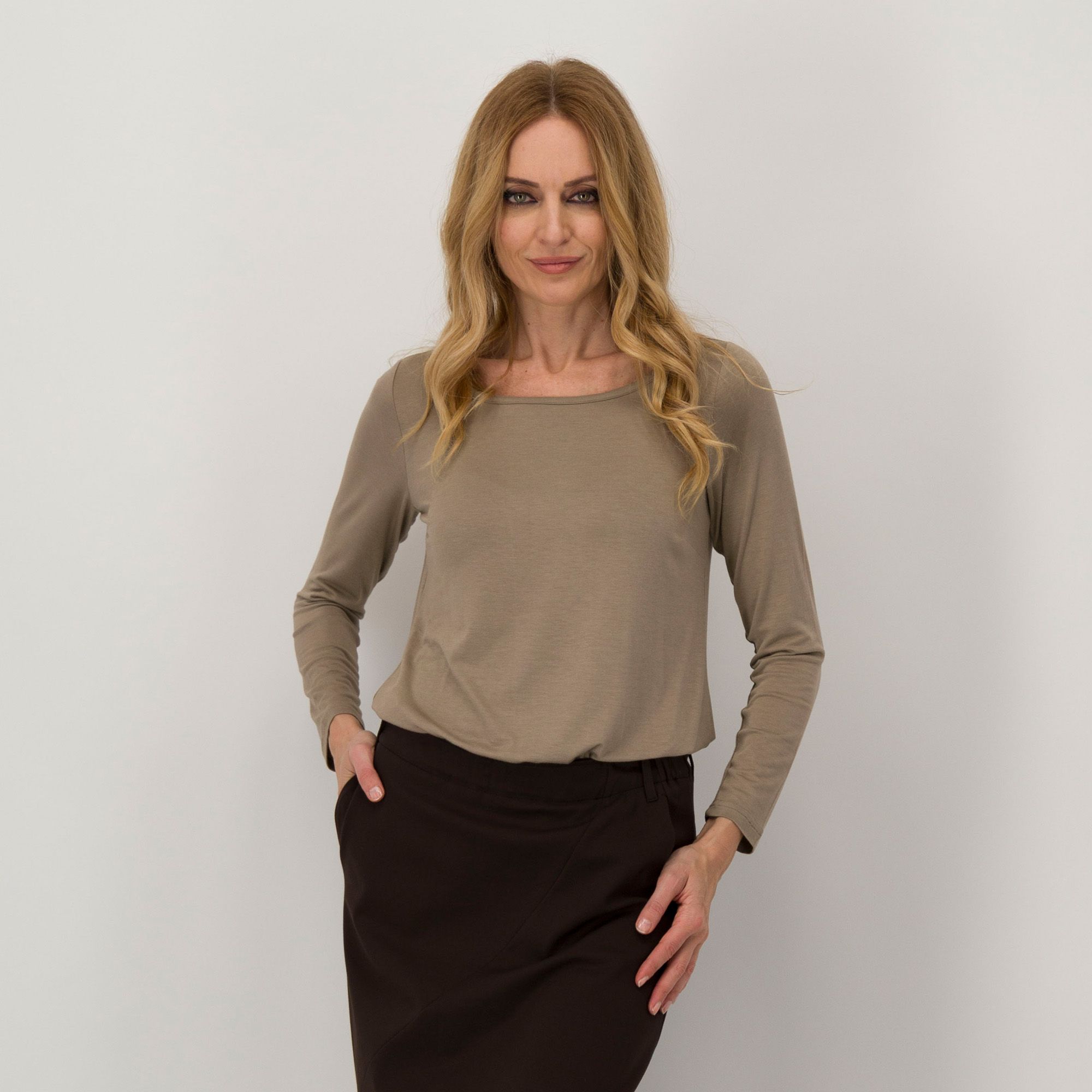 Caterina Lancini
Maglietta di viscosa
con seta a
maniche lunghe