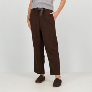 Risskio
Pantalone a carota
con tasche alla
francese