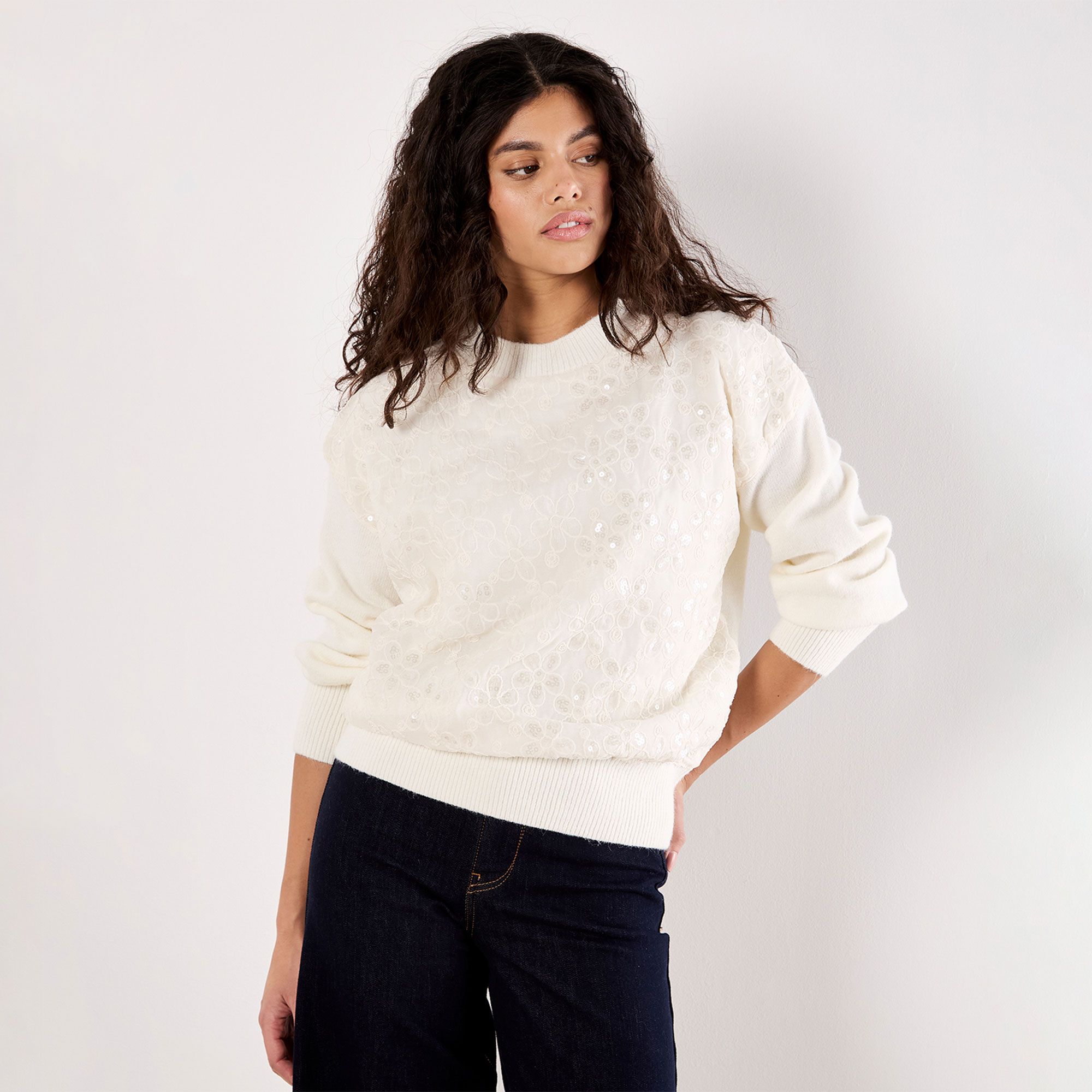 Apricot
Maglione a lupetto
con paillettes